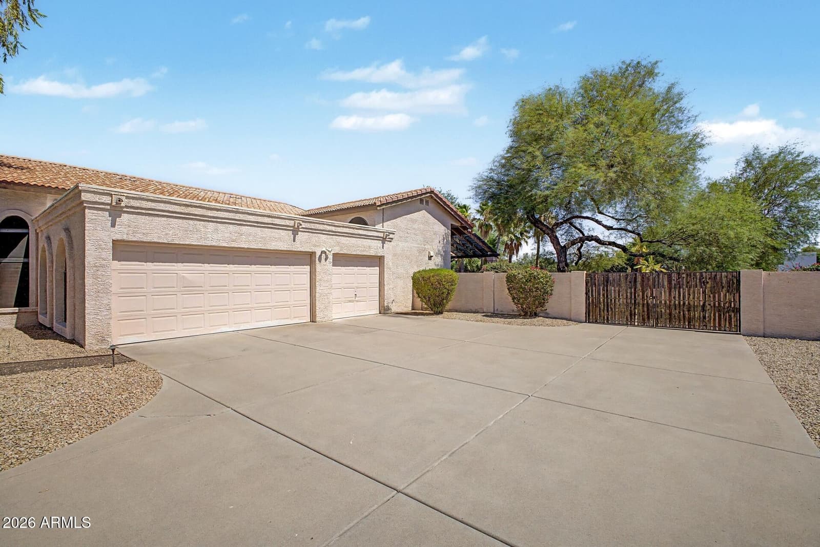 7801 E Charter Oak Road, Scottsdale, AZ 85260 — photo 8 of 69
