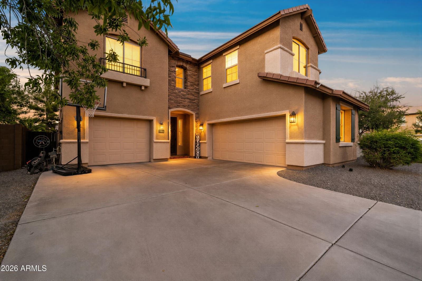742 E KINGBIRD Drive, Gilbert, AZ 85297 — photo 3 of 45