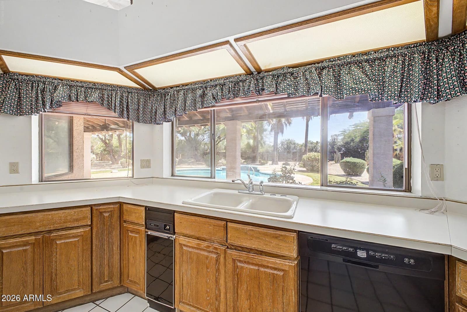 7801 E Charter Oak Road, Scottsdale, AZ 85260 — photo 35 of 69