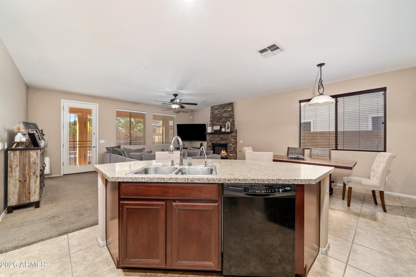 742 E KINGBIRD Drive, Gilbert, AZ 85297 — photo 14 of 45