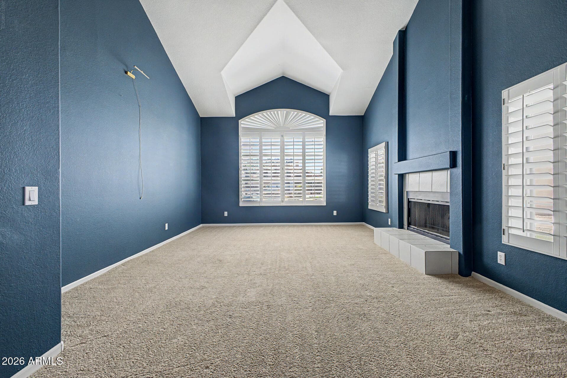 7815 W KERRY Lane, Glendale, AZ 85308 — photo 9 of 48