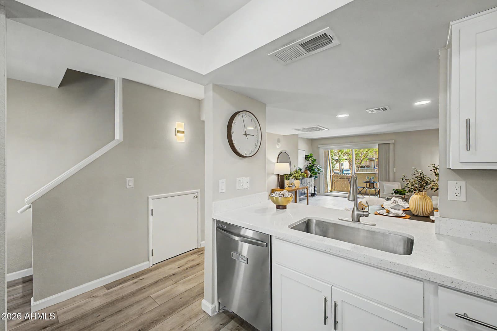 1601 W SUNNYSIDE Drive 166, Phoenix, AZ 85029 — photo 11 of 26