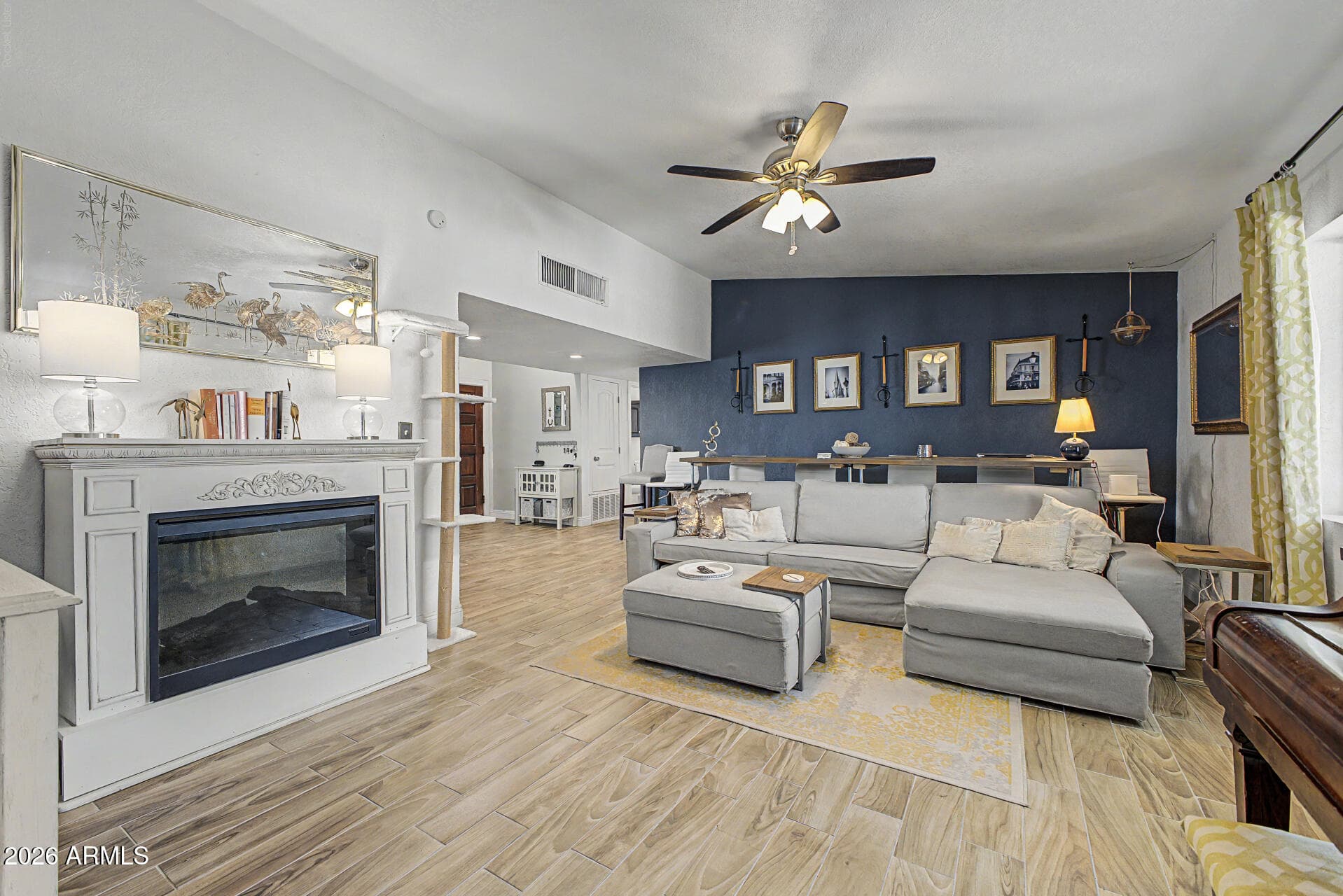 930 E DESERT Avenue, Apache Junction, AZ 85119 — photo 5 of 43