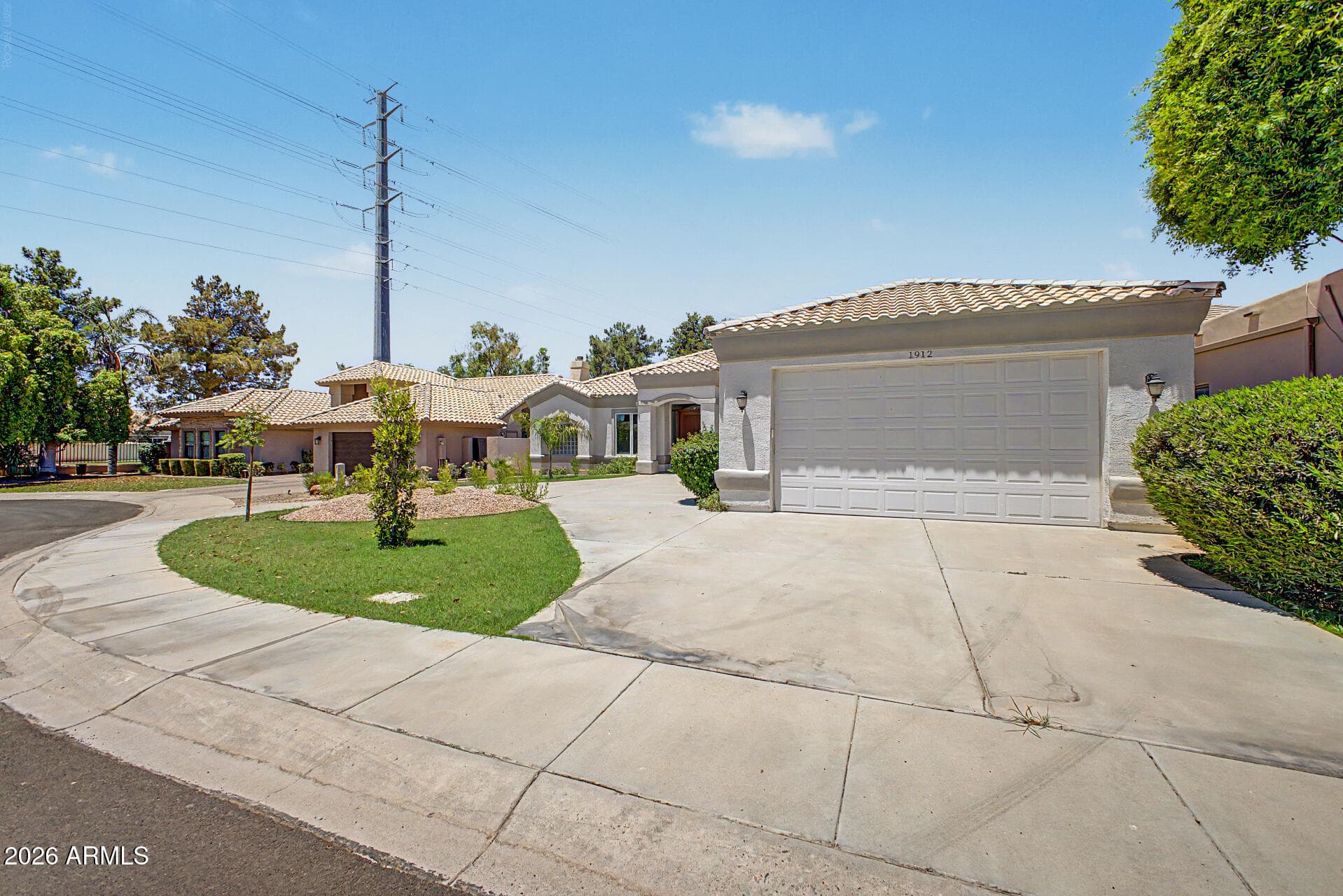 1912 E SCHOONER Court, Gilbert, AZ 85234 — photo 5 of 40