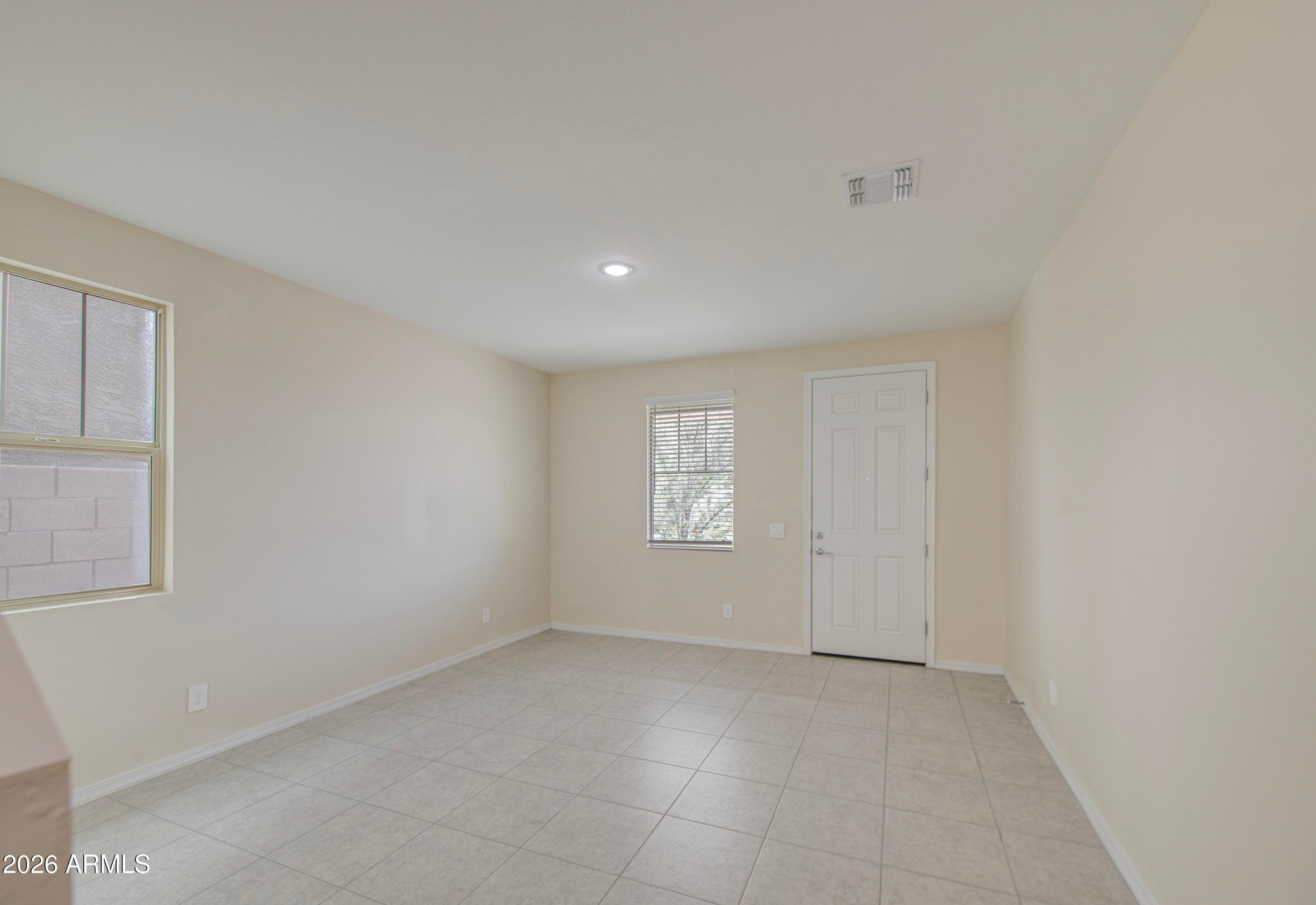 4617 S 108TH Avenue, Tolleson, AZ 85353 — photo 3 of 57