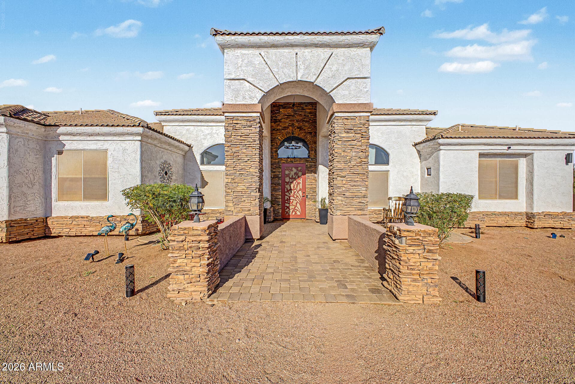 529 S VAL VISTA Road, Apache Junction, AZ 85119 — photo 2 of 56
