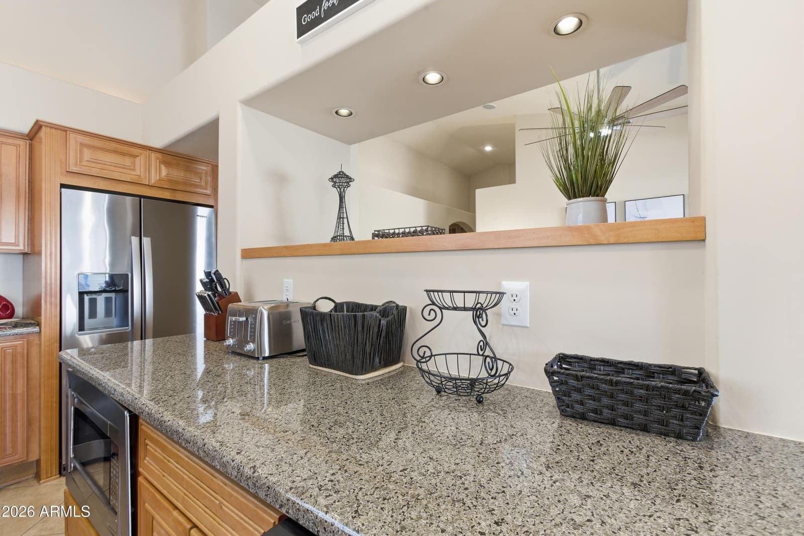 4442 E GRAYTHORN Street, Phoenix, AZ 85044 — photo 10 of 33