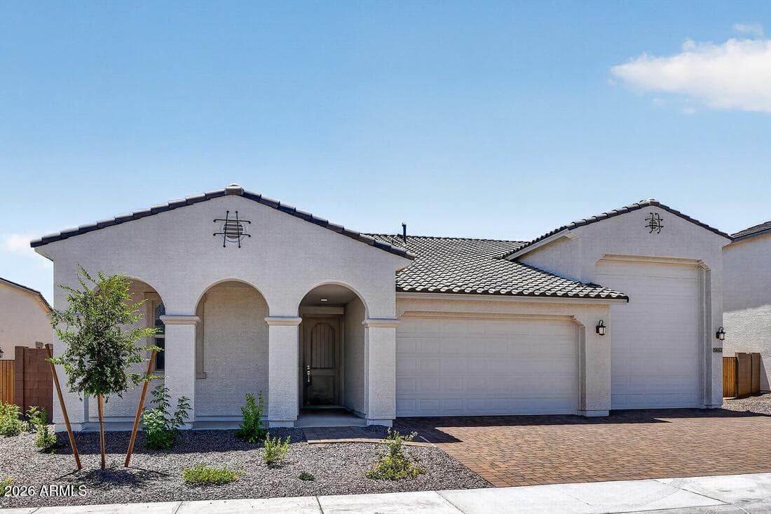 5662 N 178TH Avenue, Litchfield Park, AZ 85340 — photo 1 of 40