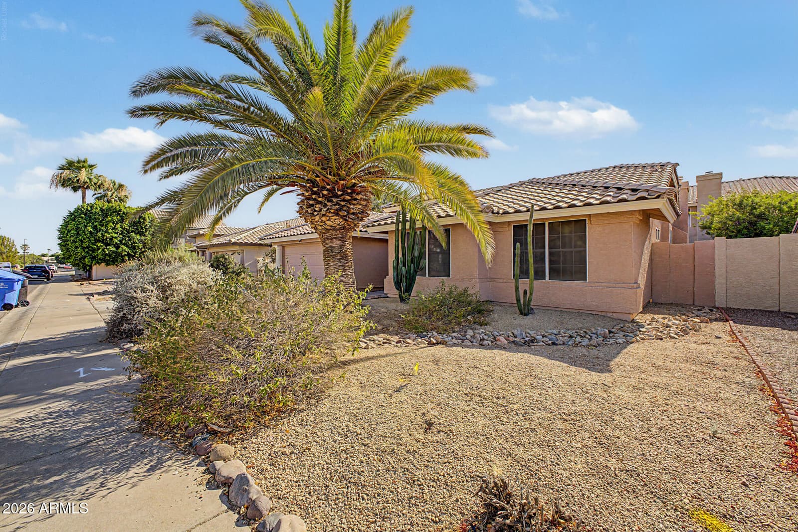 546 S BURK Street, Gilbert, AZ 85296 — photo 3 of 32