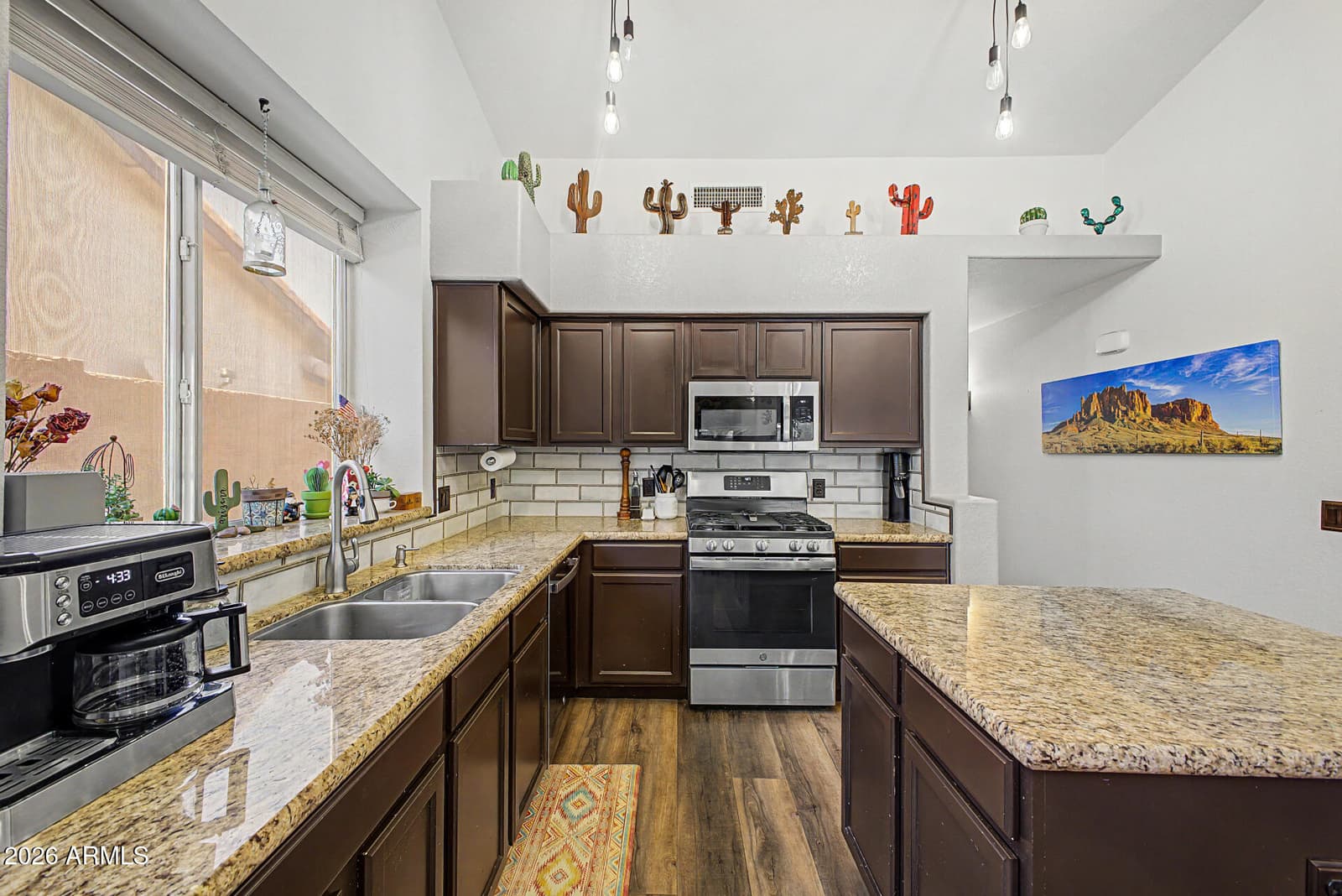546 S BURK Street, Gilbert, AZ 85296 — photo 14 of 32