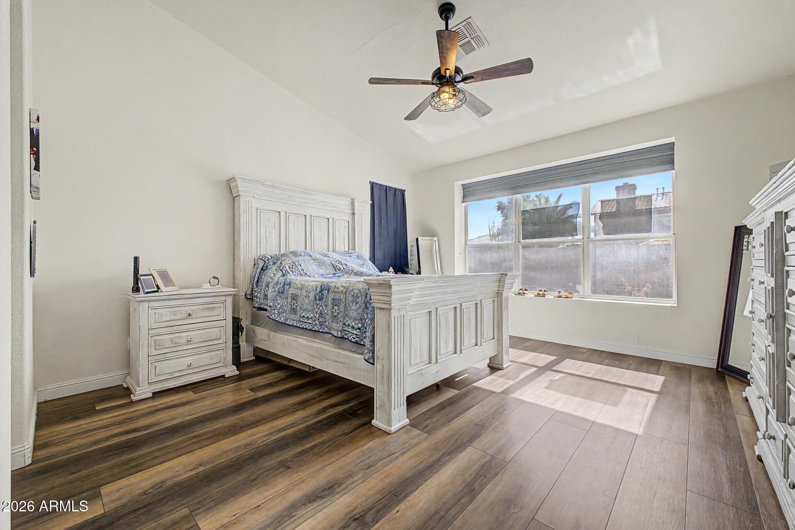 546 S BURK Street, Gilbert, AZ 85296 — photo 15 of 32