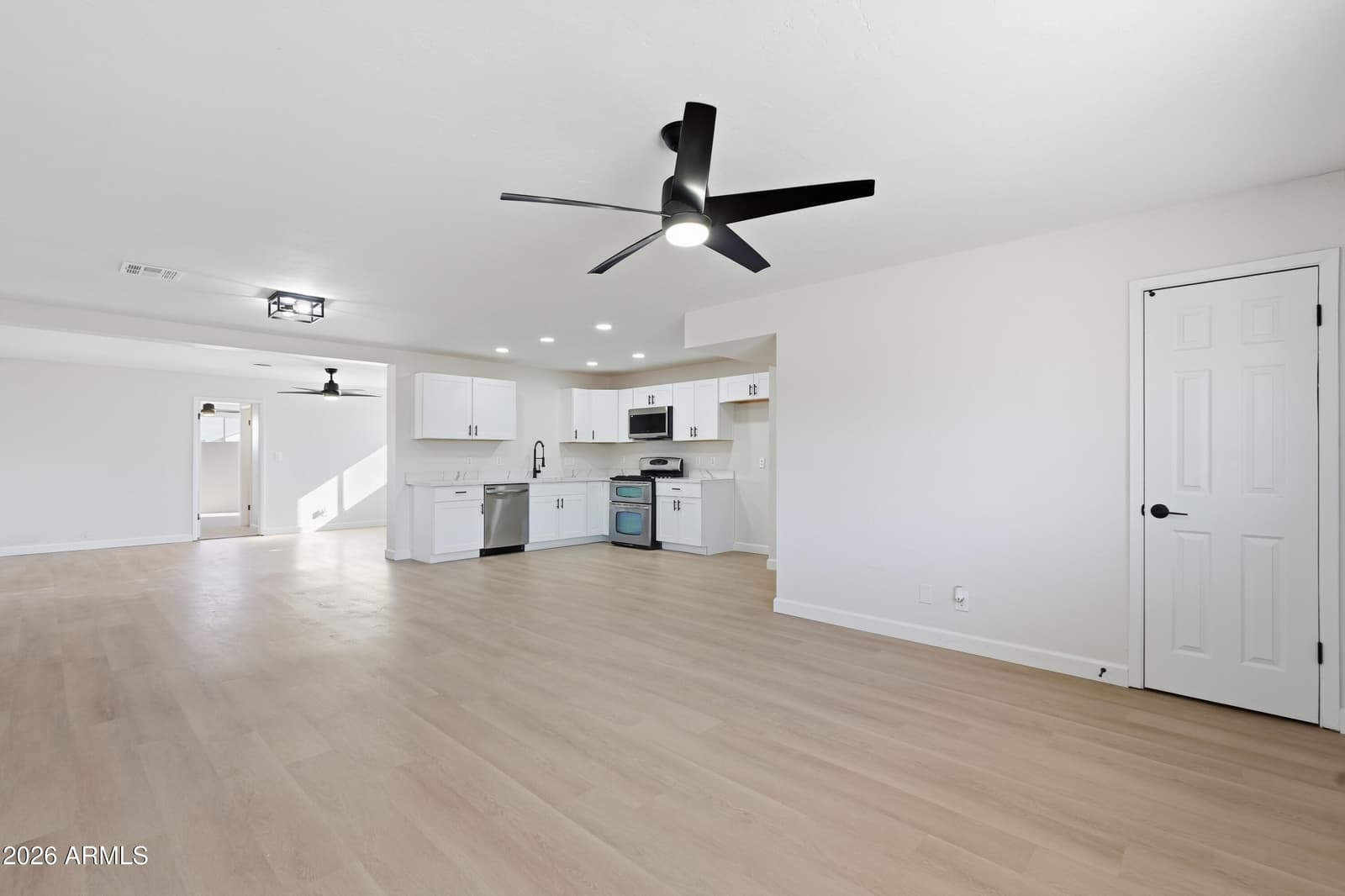 1932 E PALMCROFT Drive, Tempe, AZ 85282 — photo 3 of 20