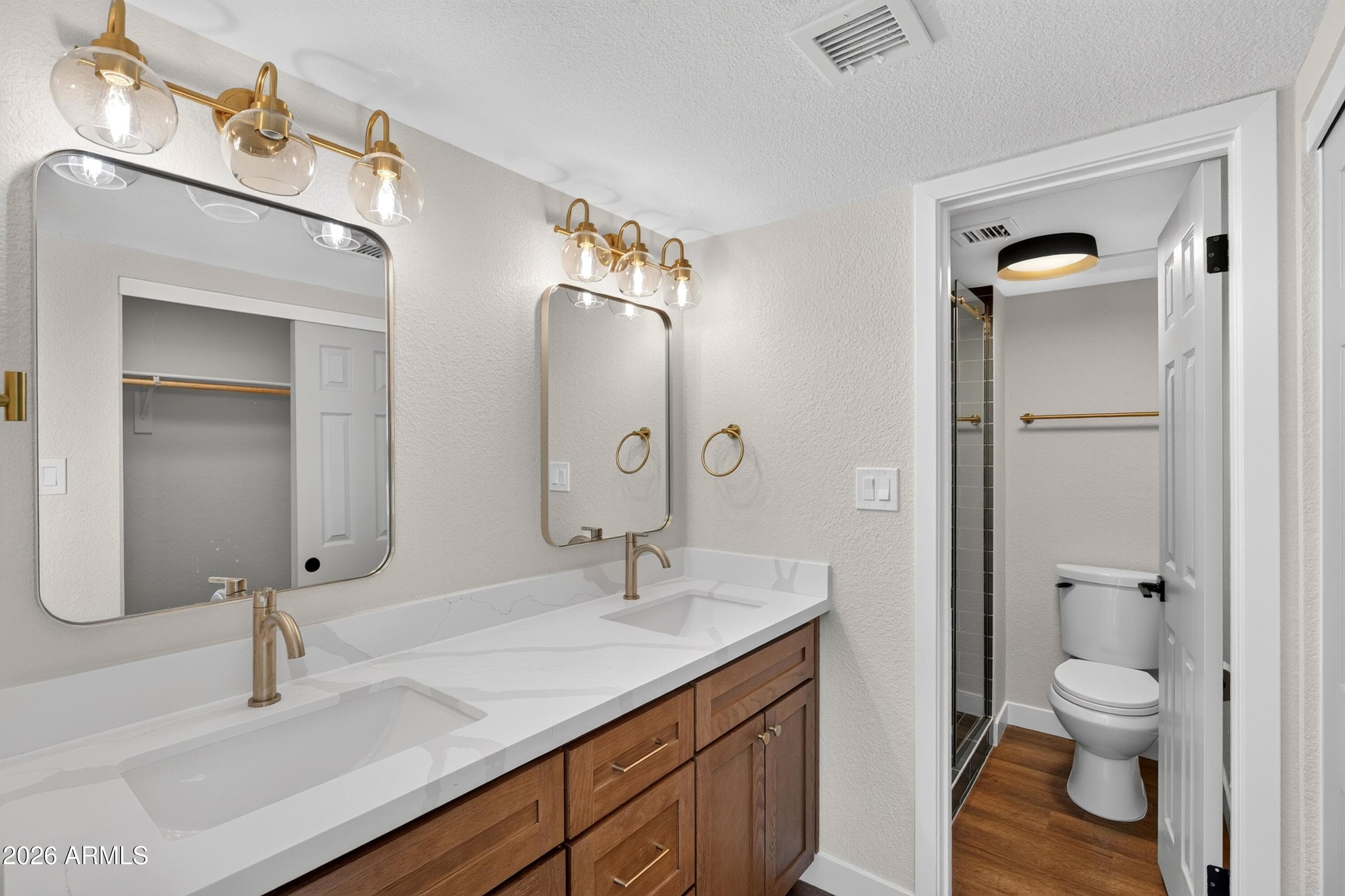 12629 N ROSEWOOD Avenue, Phoenix, AZ 85029 — photo 10 of 31