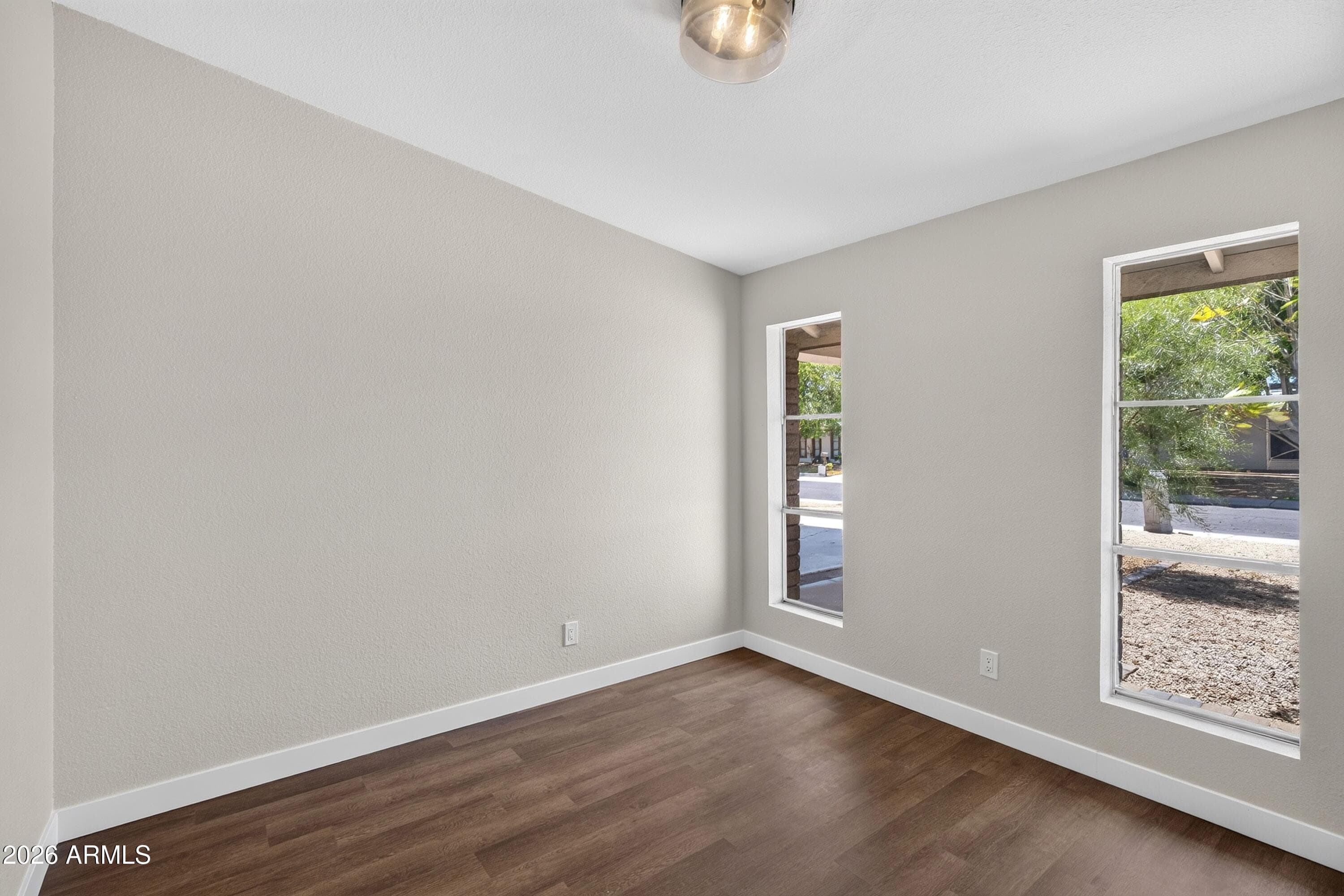 12629 N ROSEWOOD Avenue, Phoenix, AZ 85029 — photo 15 of 31