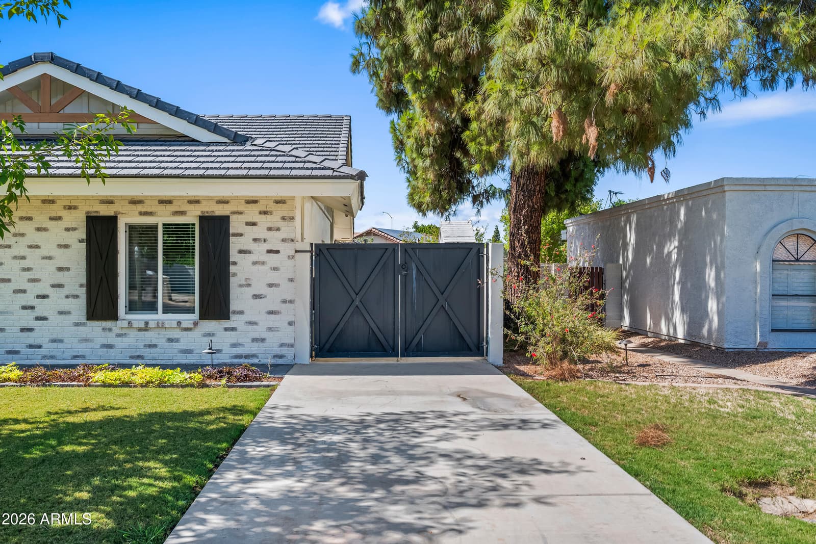 1743 E EVERGREEN Street, Mesa, AZ 85203 — photo 8 of 52