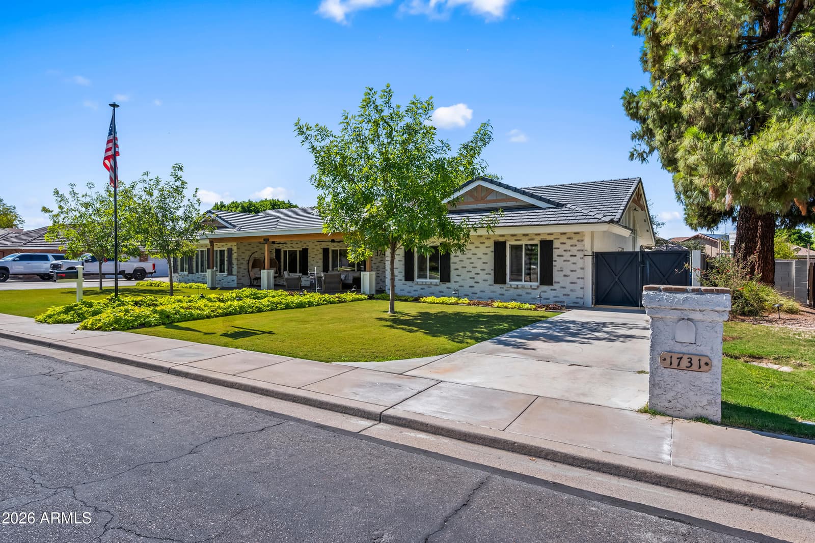 1743 E EVERGREEN Street, Mesa, AZ 85203 — photo 9 of 52