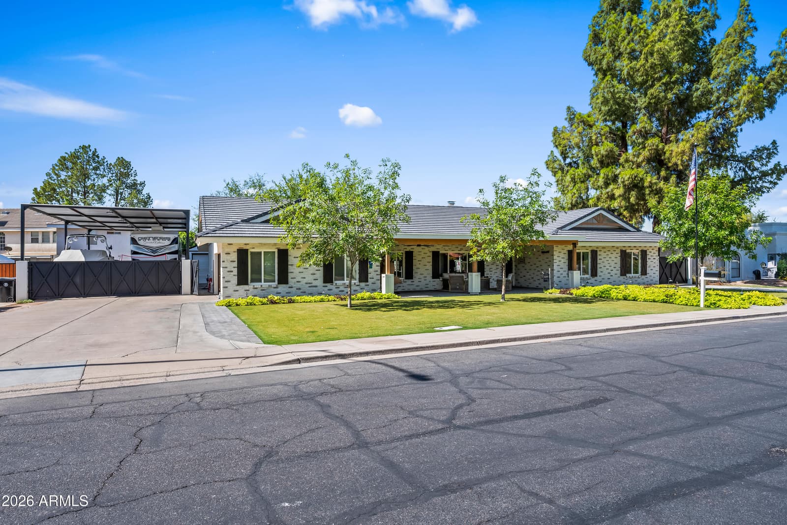 1743 E EVERGREEN Street, Mesa, AZ 85203 — photo 10 of 52