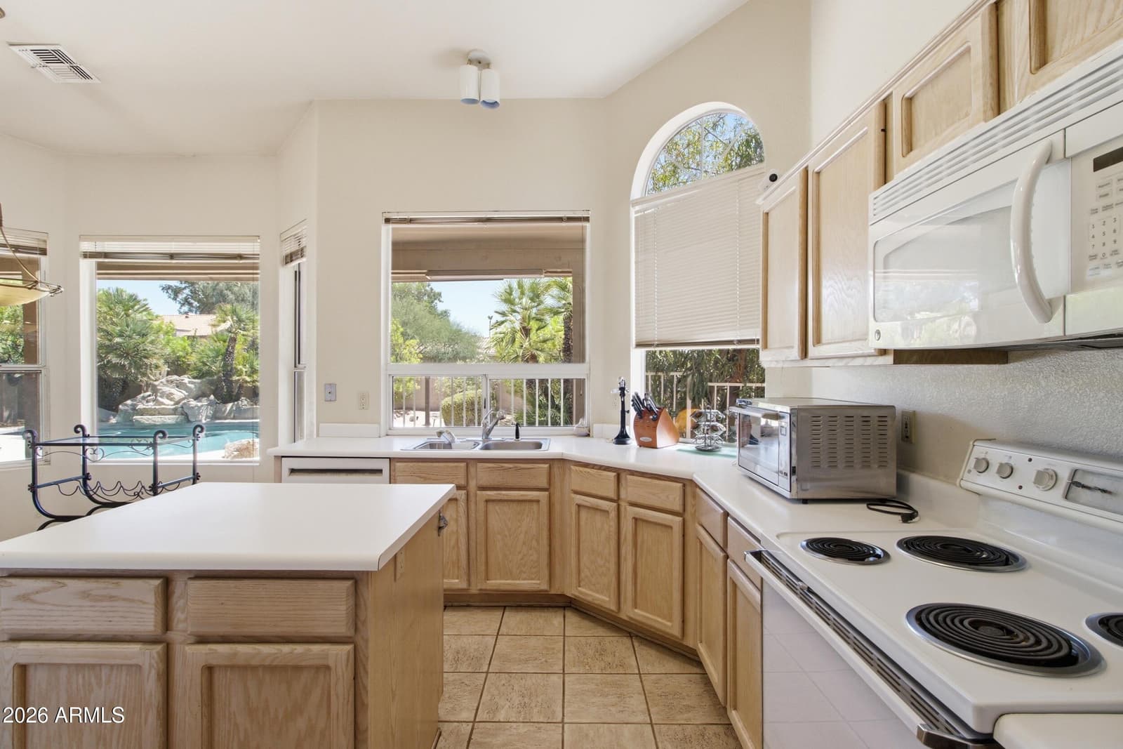 16435 N 47TH Place, Phoenix, AZ 85032 — photo 24 of 44