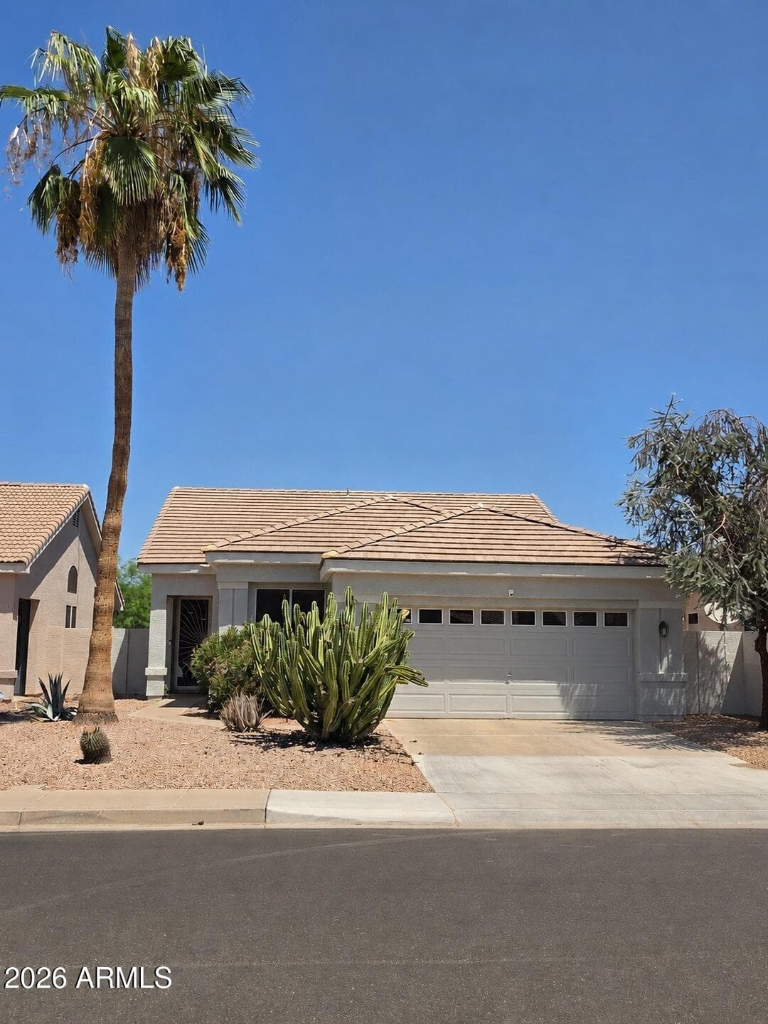 1532 E Shannon Street, Chandler, AZ 85225 — photo 2 of 2