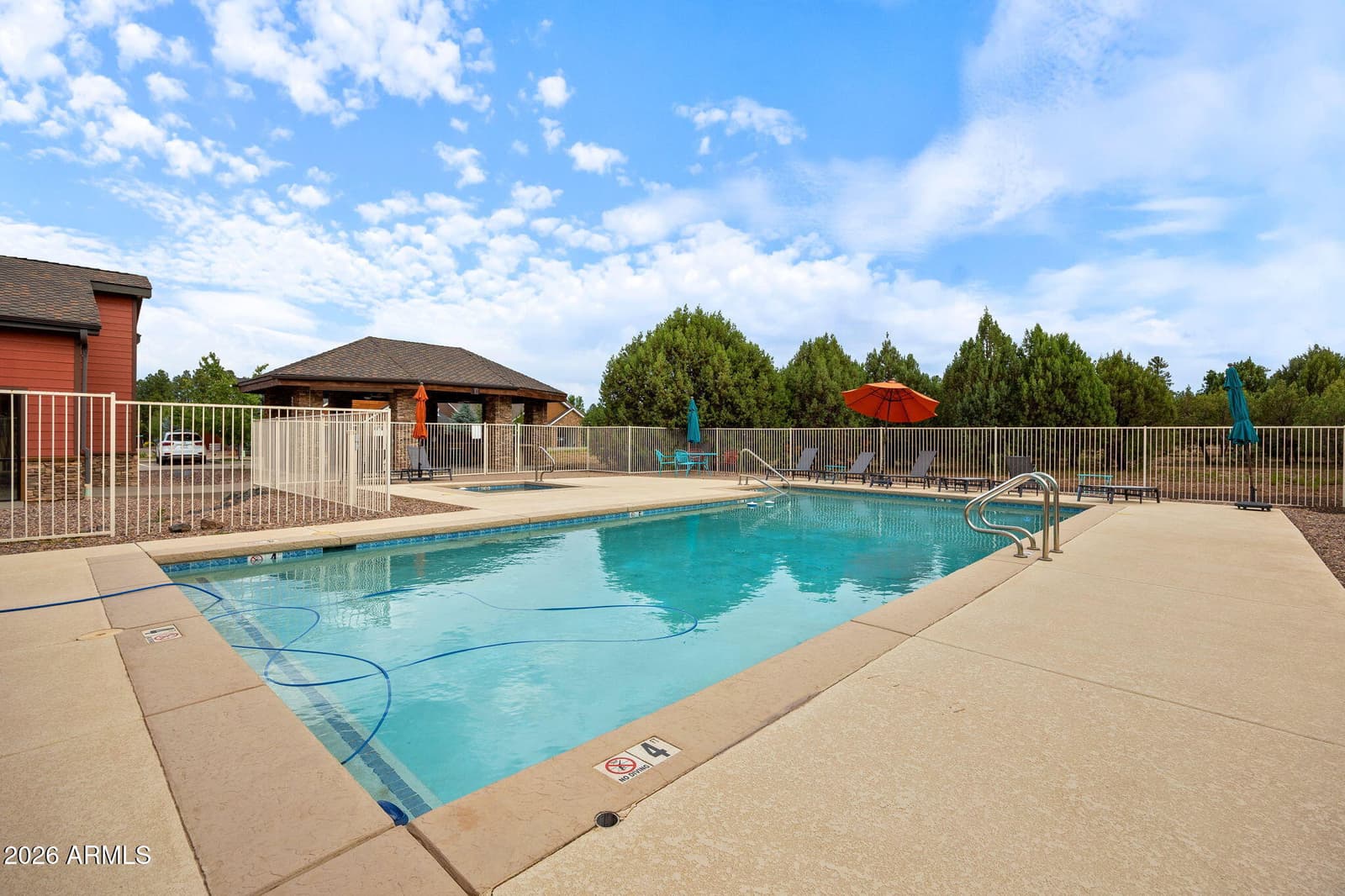 1720 E GREENS PEAK Parkway, Show Low, AZ 85901 — photo 46 of 61