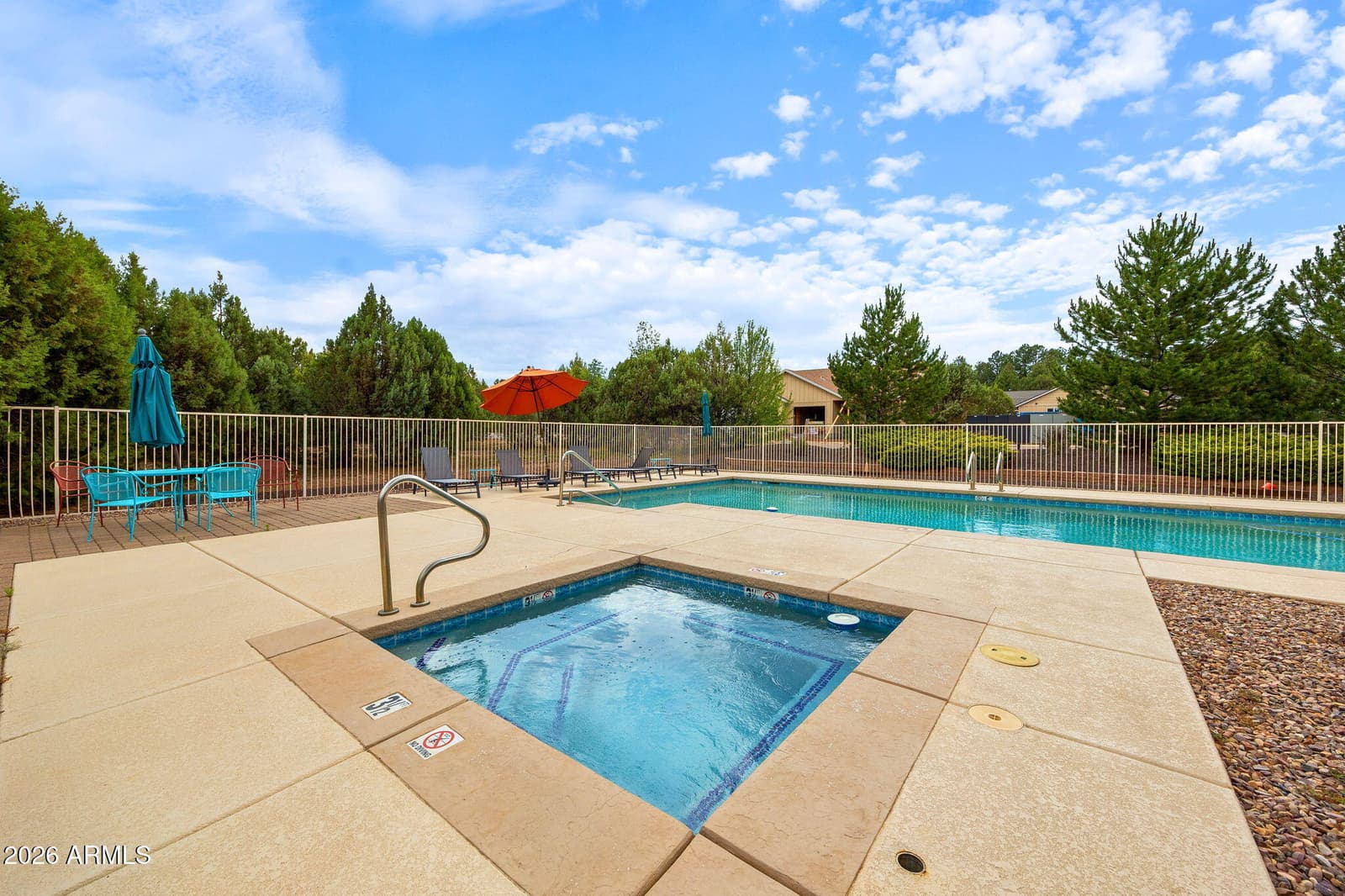 1720 E GREENS PEAK Parkway, Show Low, AZ 85901 — photo 47 of 61