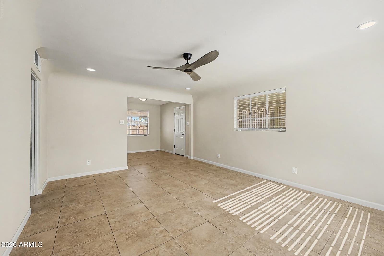 3621 N 21ST Drive, Phoenix, AZ 85015 — photo 4 of 41