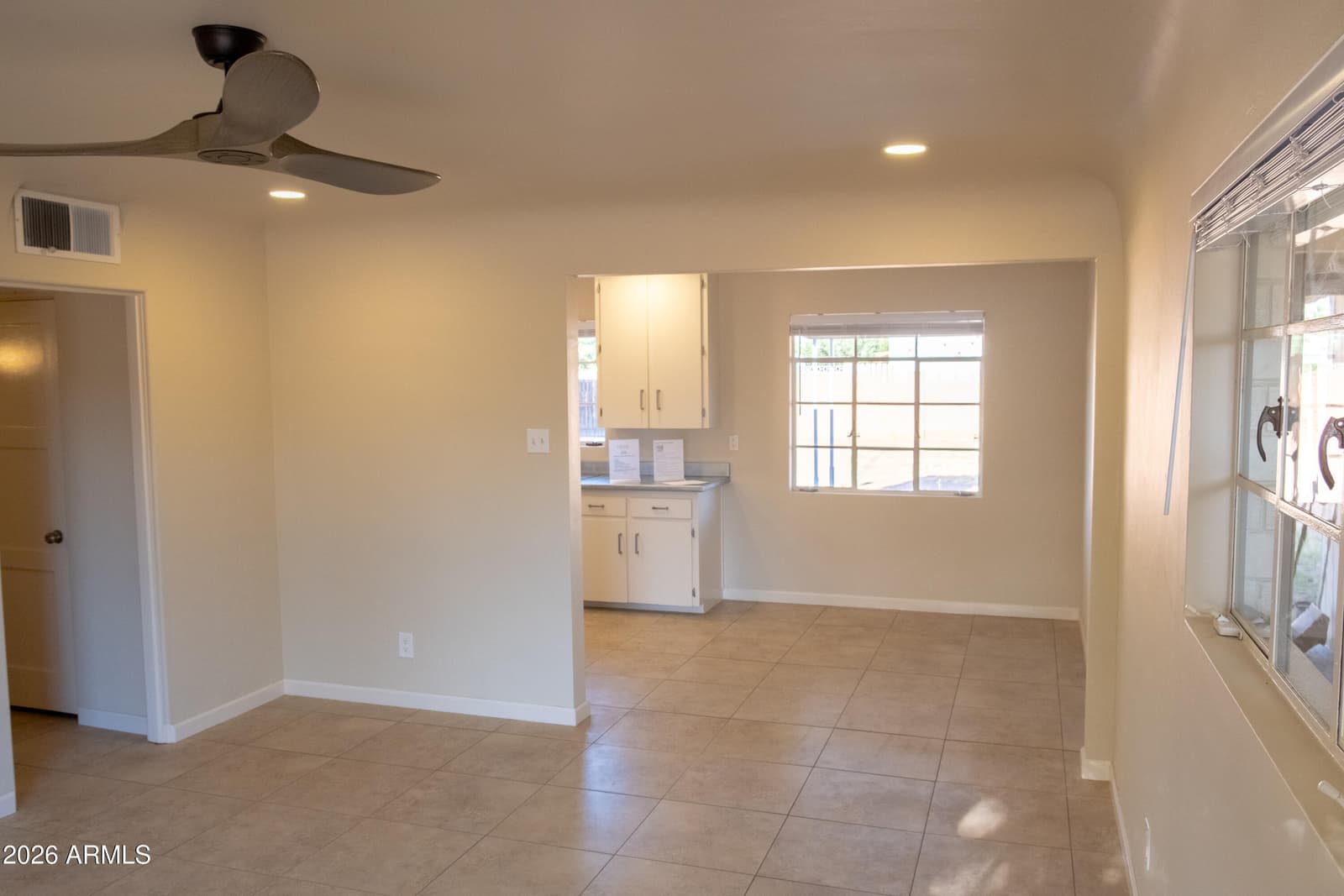 3621 N 21ST Drive, Phoenix, AZ 85015 — photo 5 of 41