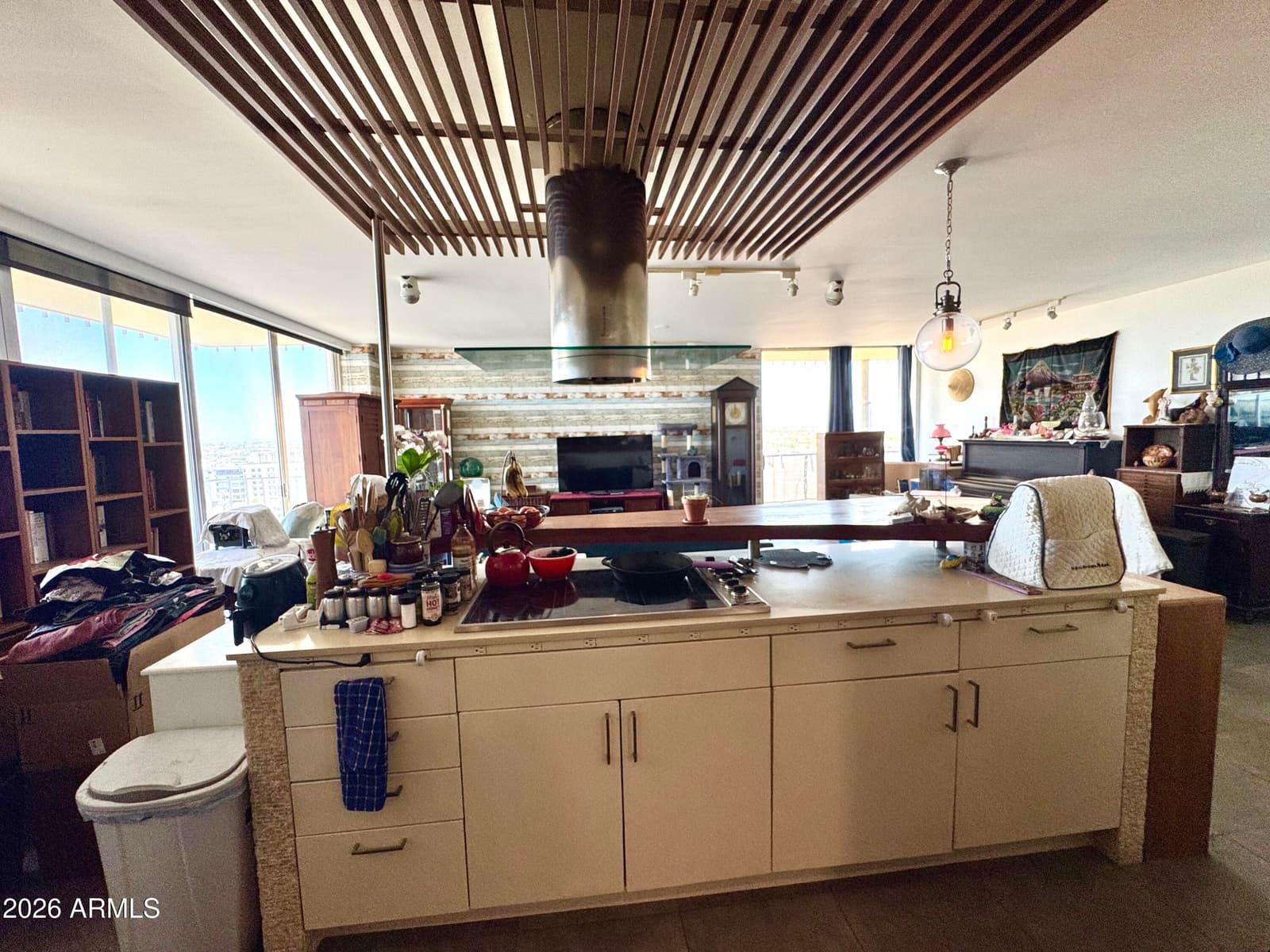 207 W CLARENDON Avenue C14, Phoenix, AZ 85013 — photo 8 of 55