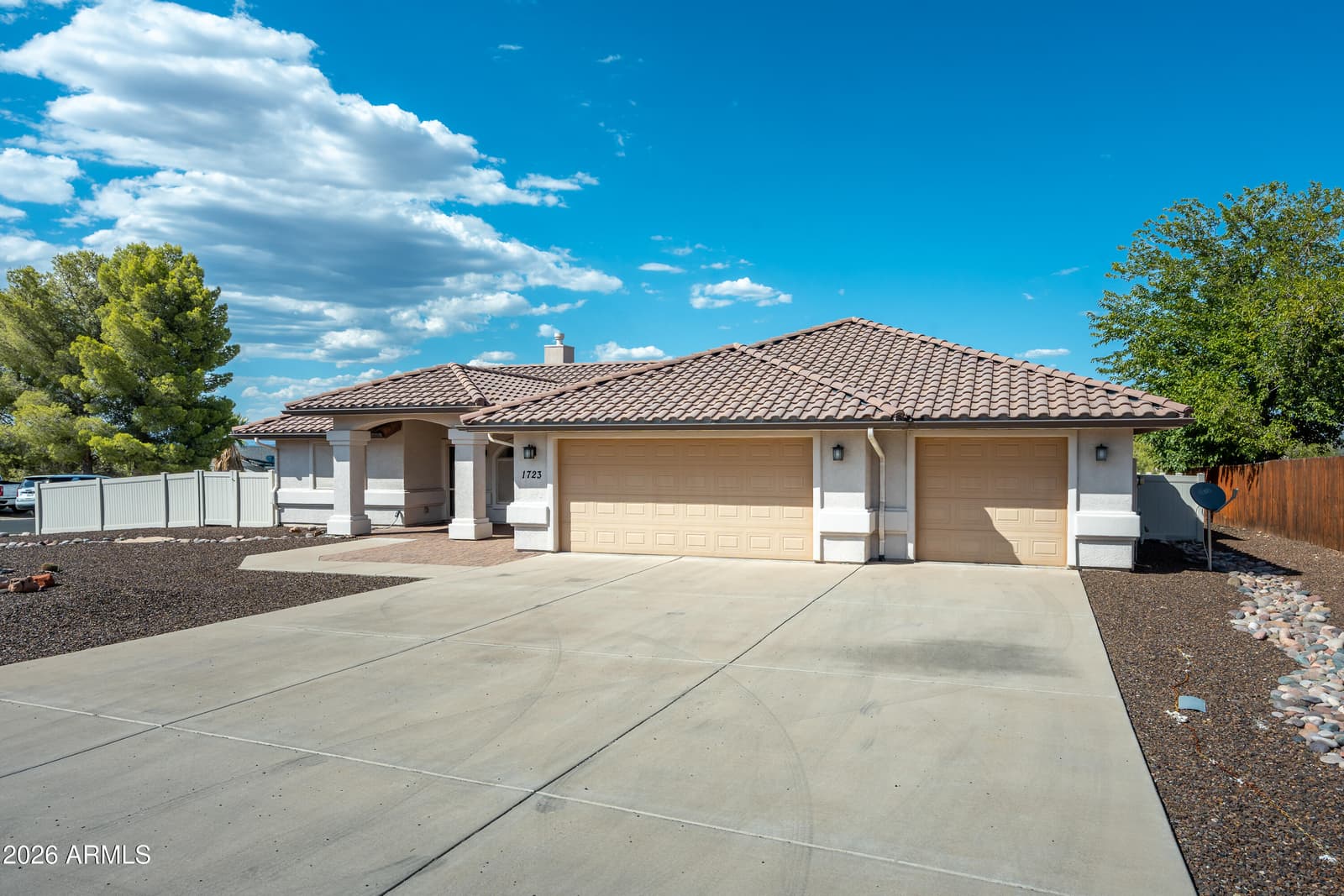 1723 S GOLD RUSH Road, Cottonwood, AZ 86326 — photo 1 of 40