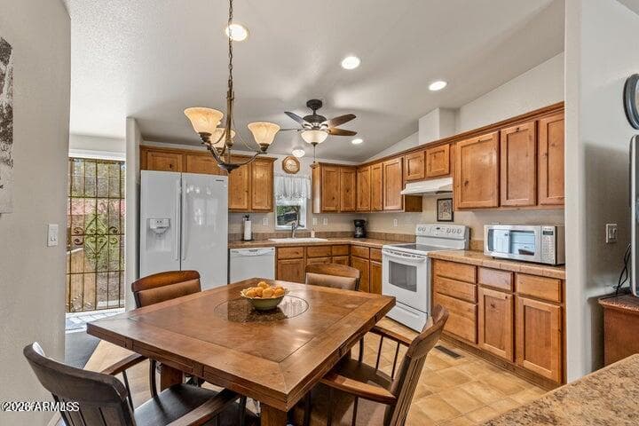 17135 S POCO Place, Munds Park, AZ 86017 — photo 17 of 25