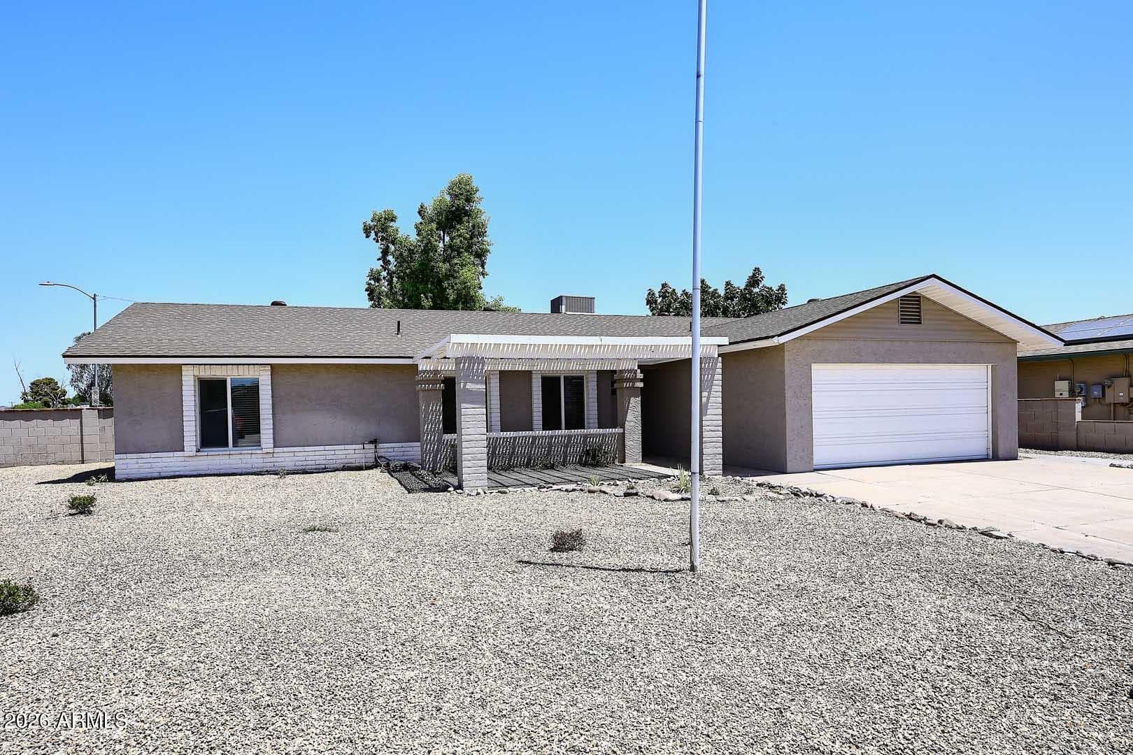 2802 E HILLERY Drive, Phoenix, AZ 85032 — photo 2 of 27