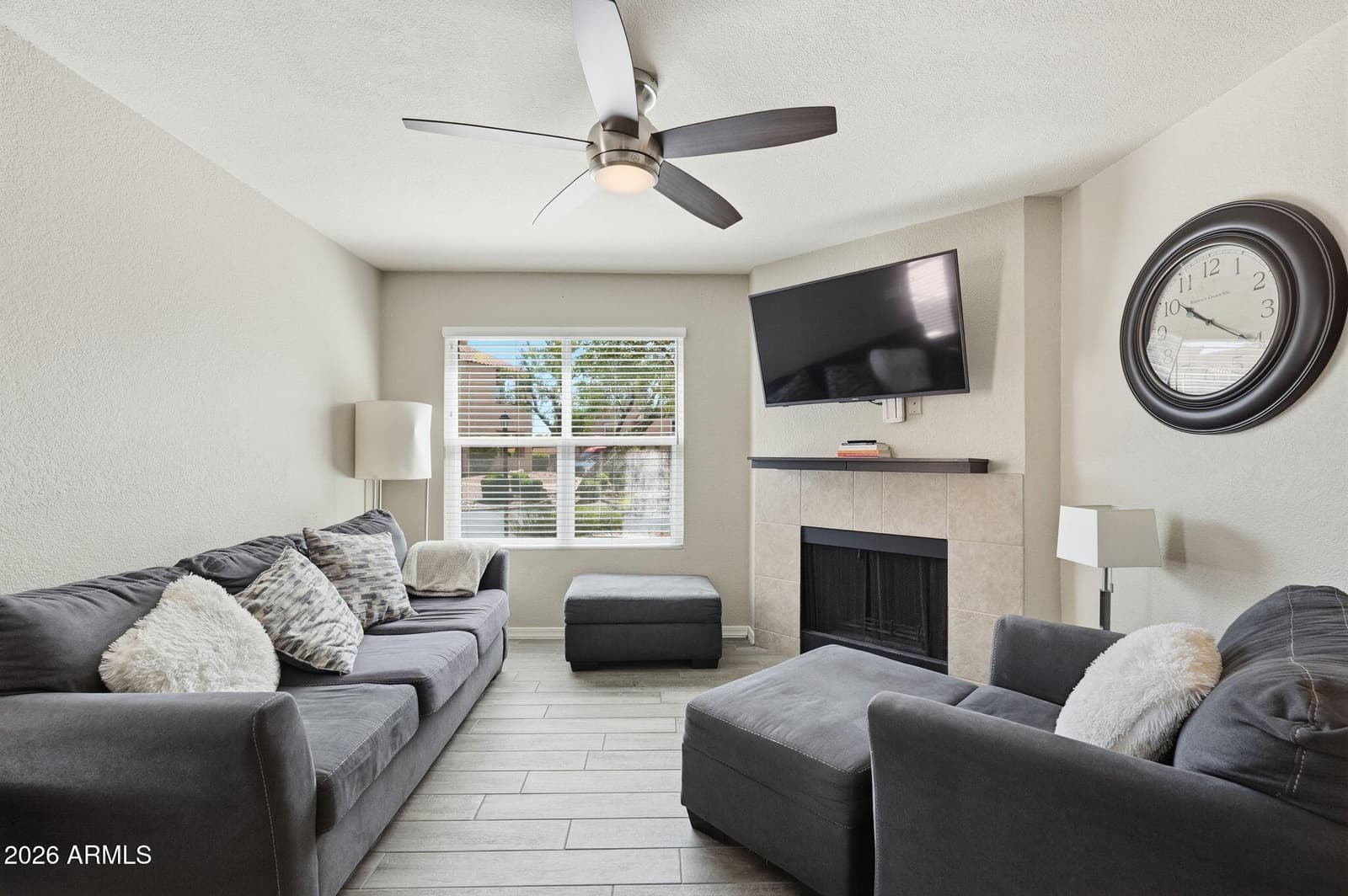 8787 E MOUNTAIN VIEW Road 1003, Scottsdale, AZ 85258 — photo 2 of 46