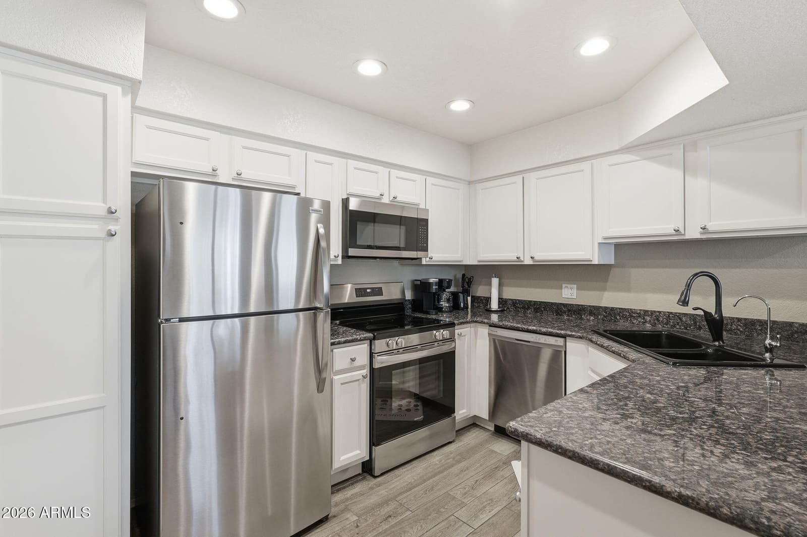 8787 E MOUNTAIN VIEW Road 1003, Scottsdale, AZ 85258 — photo 14 of 46