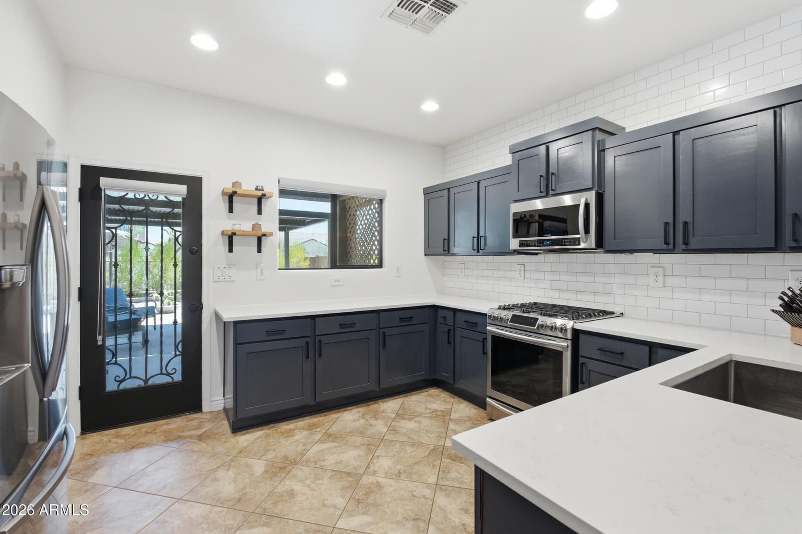 1625 W BIG OAK Street, Phoenix, AZ 85085 — photo 12 of 65