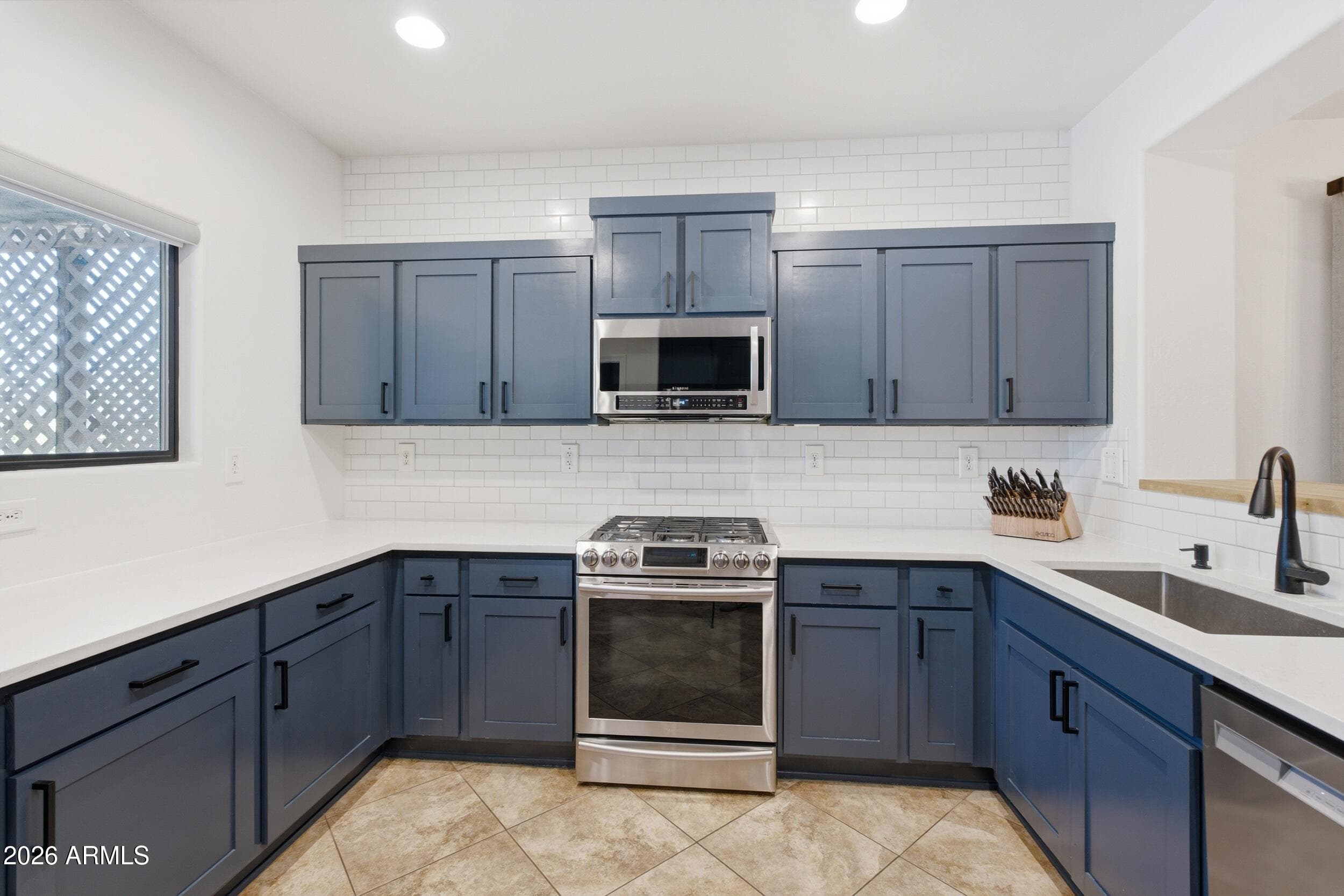 1625 W BIG OAK Street, Phoenix, AZ 85085 — photo 14 of 65