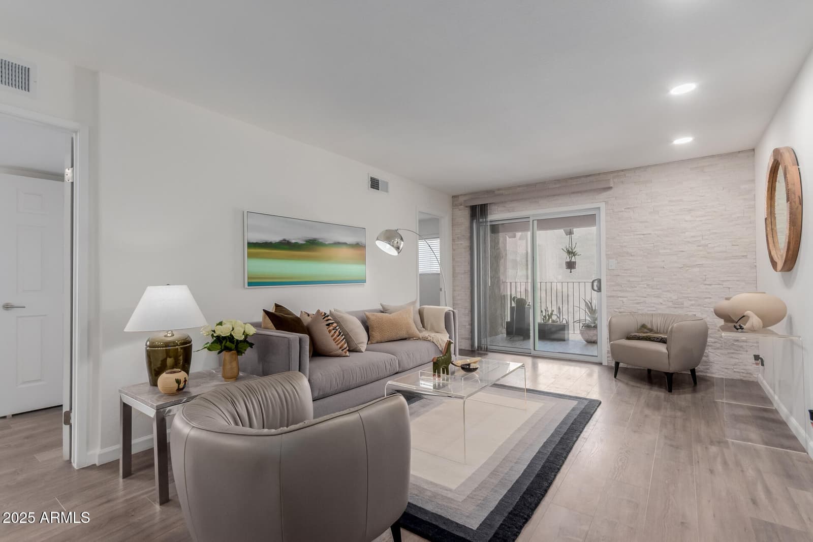 5525 E THOMAS Road M12, Phoenix, AZ 85018 — photo 10 of 42
