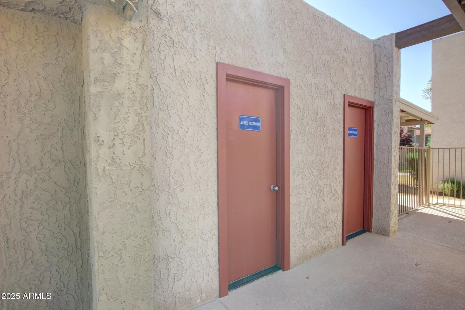 5525 E THOMAS Road M12, Phoenix, AZ 85018 — photo 36 of 42