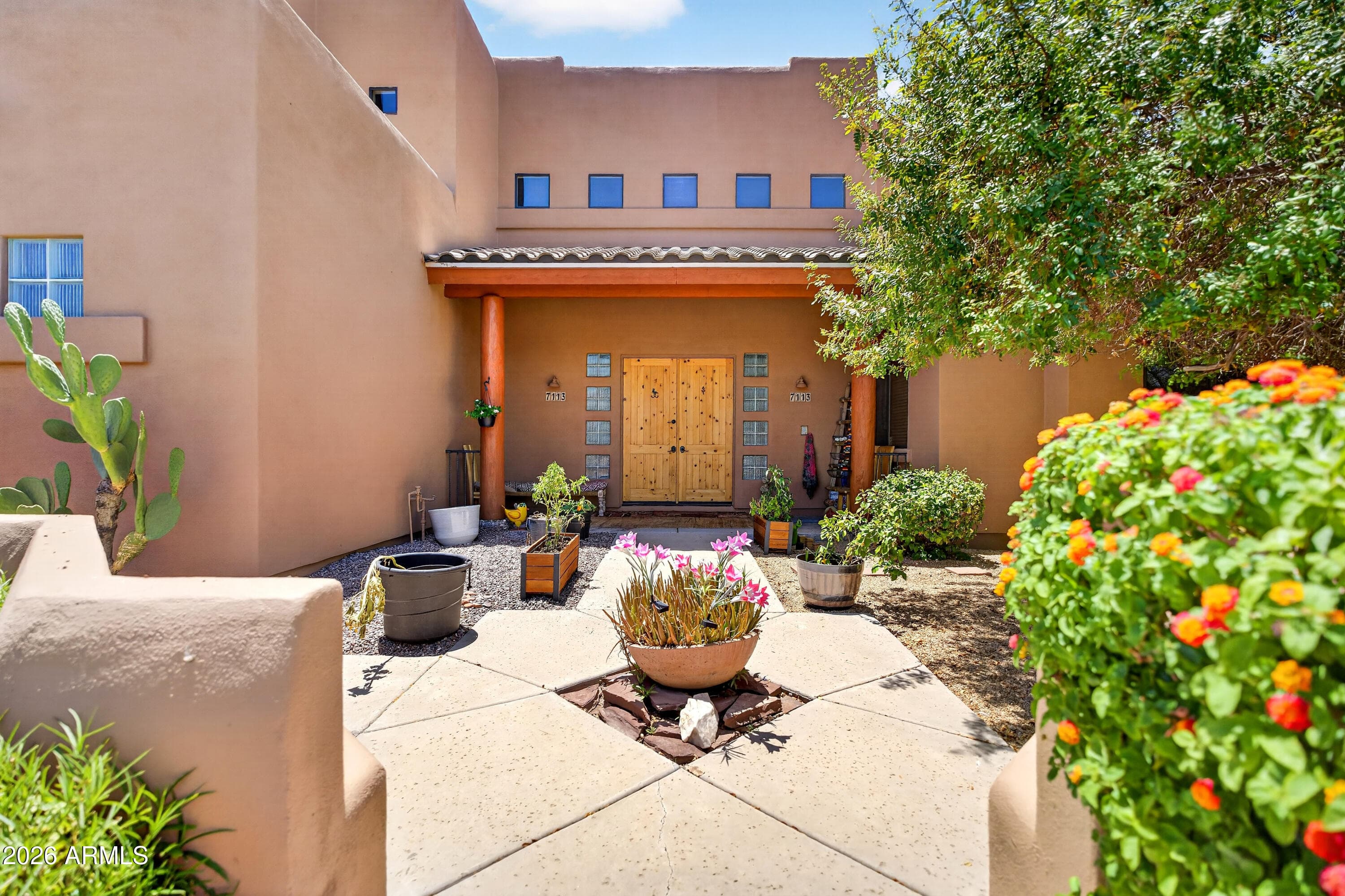 7113 E GRANADA Street, Mesa, AZ 85207 — photo 4 of 90