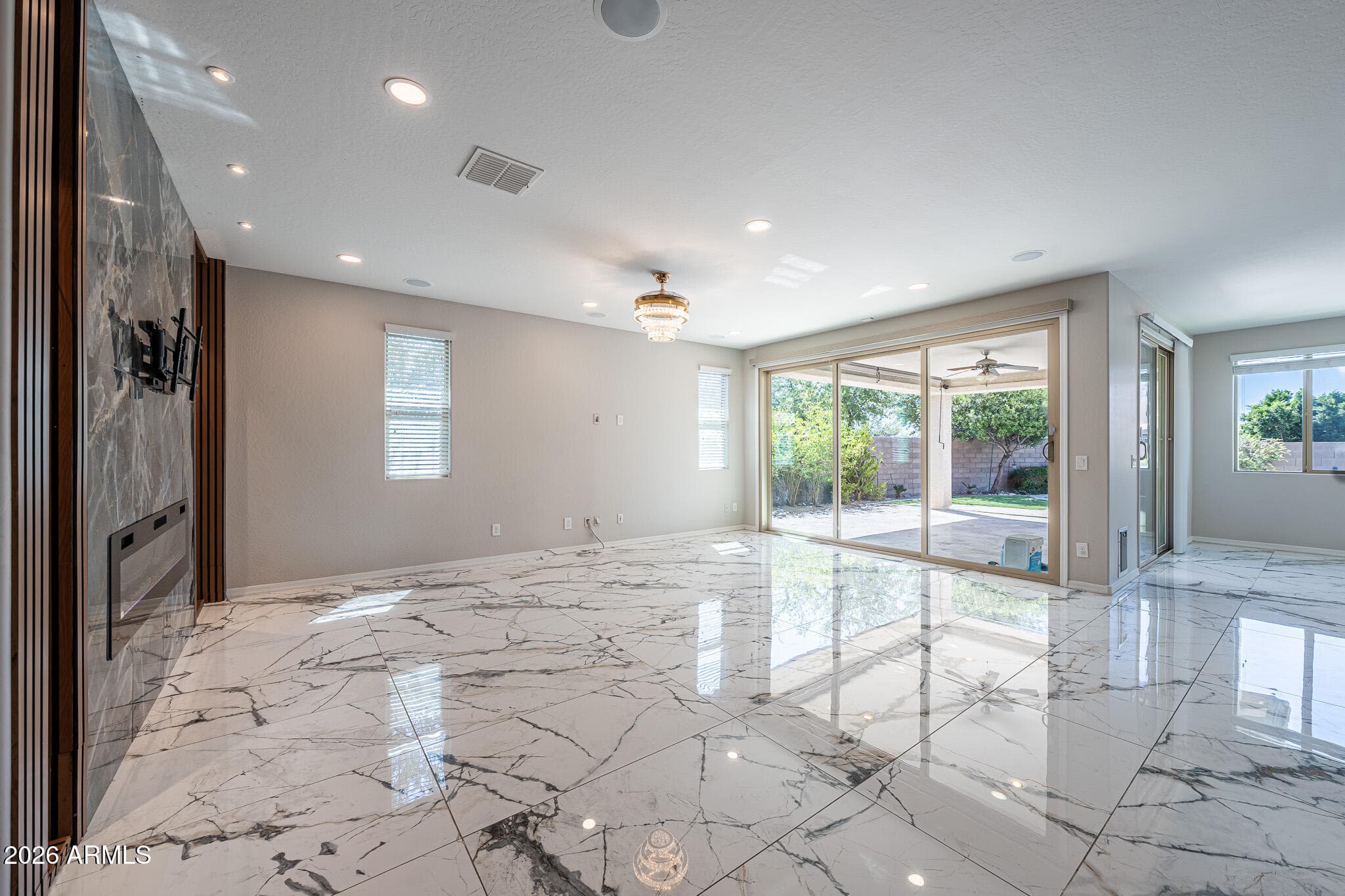 9719 W LOS GATOS Drive, Peoria, AZ 85383 — photo 14 of 66