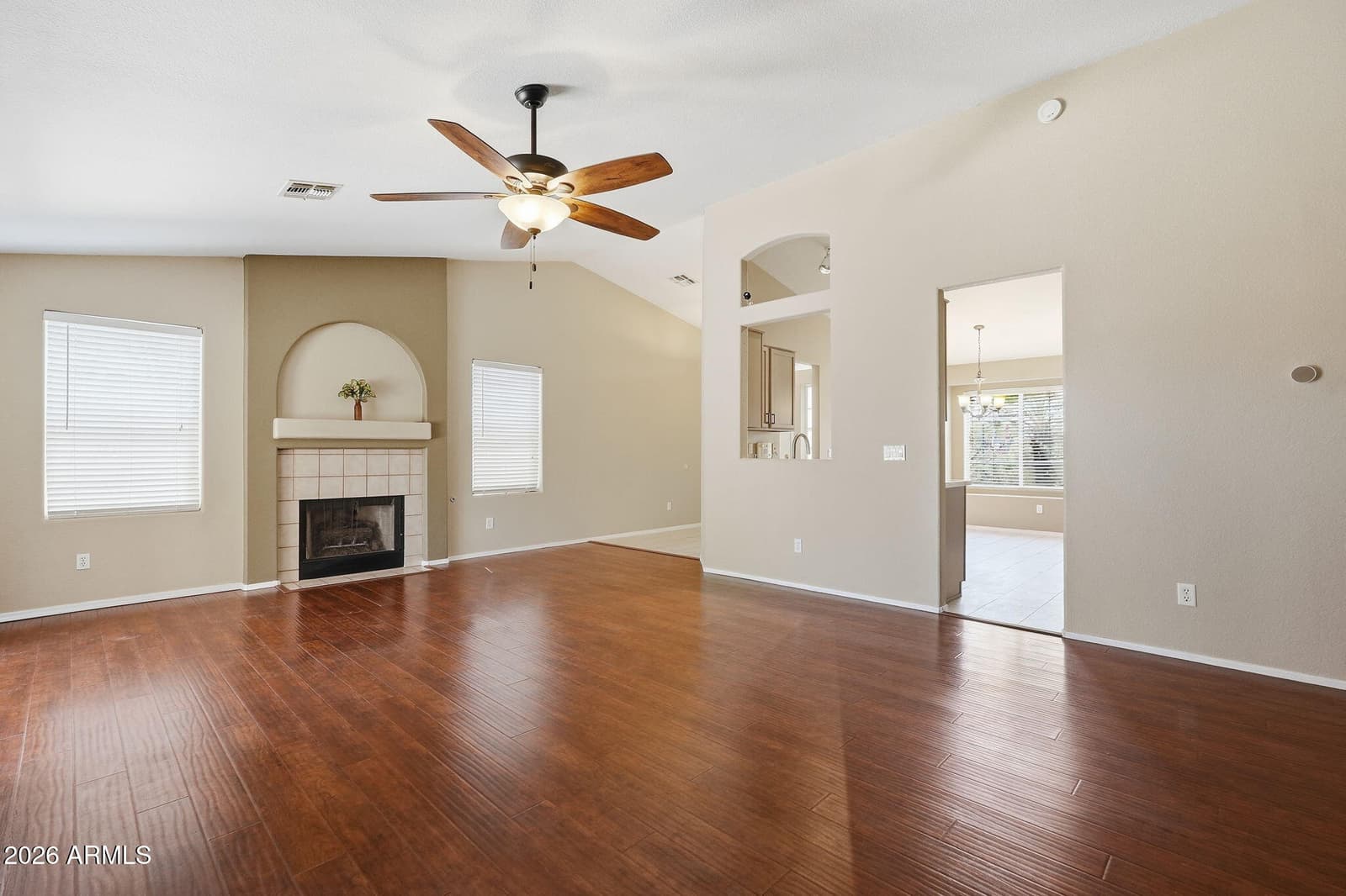 207 E DEVON Drive, Gilbert, AZ 85296 — photo 14 of 31