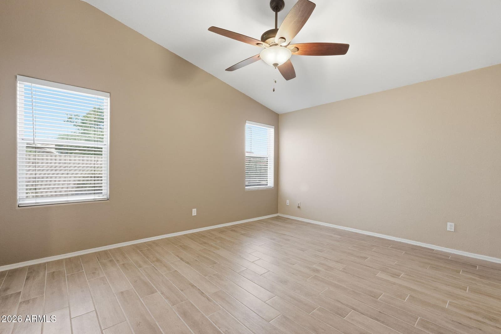 207 E DEVON Drive, Gilbert, AZ 85296 — photo 16 of 31