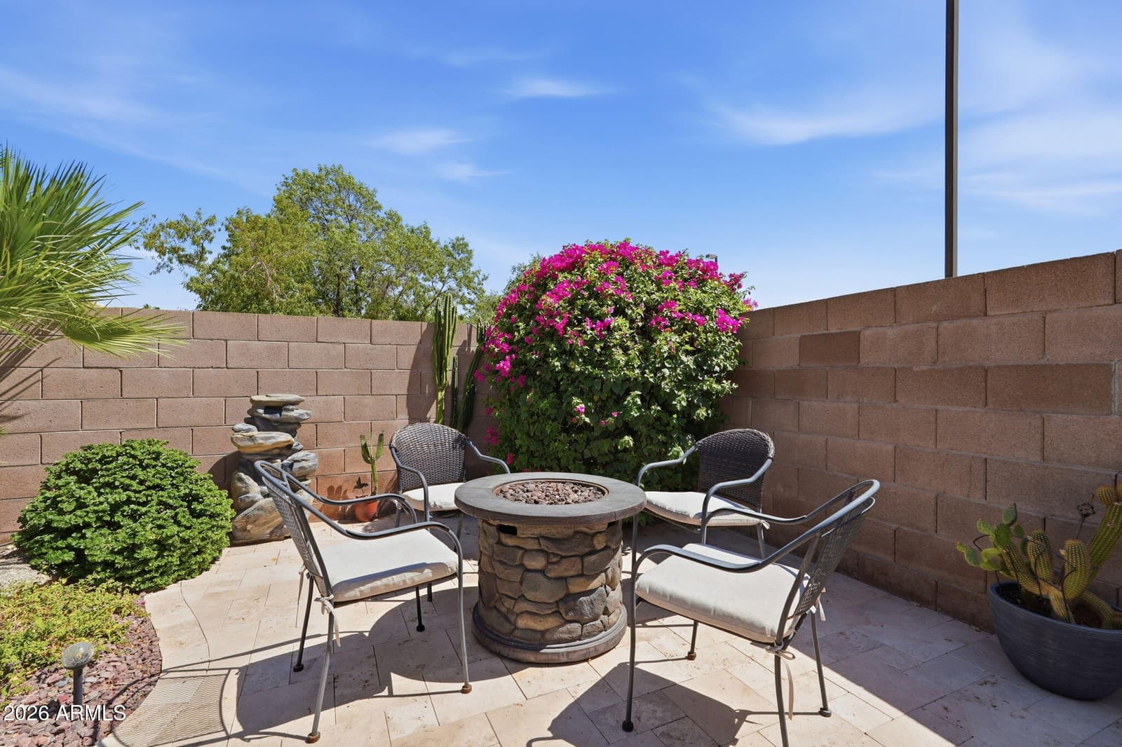207 E DEVON Drive, Gilbert, AZ 85296 — photo 5 of 31