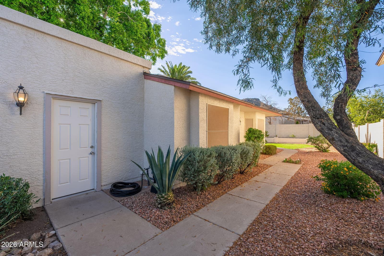 4710 W Wahalla Lane, Glendale, AZ 85308 — photo 5 of 44