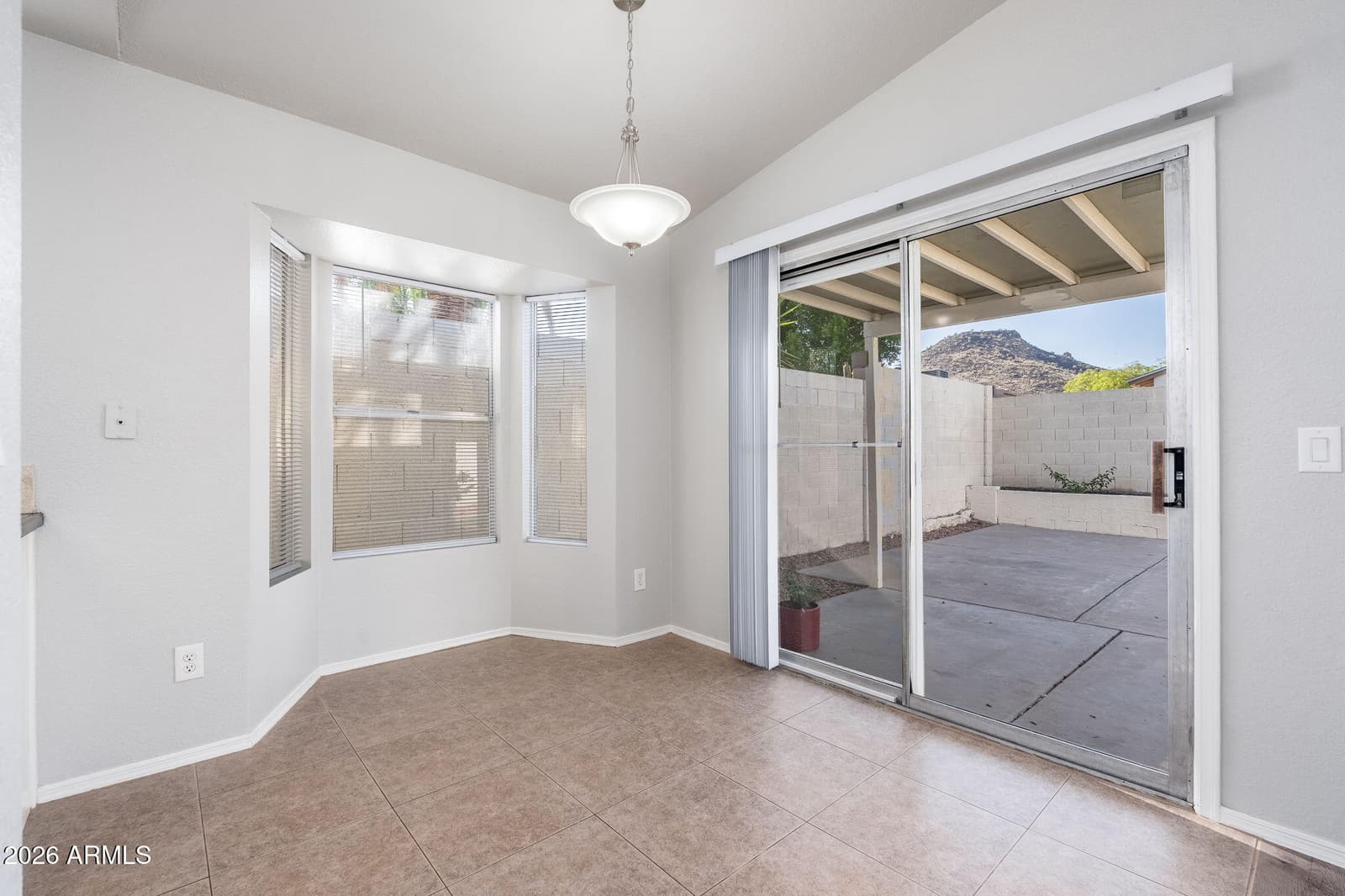 4710 W Wahalla Lane, Glendale, AZ 85308 — photo 12 of 44