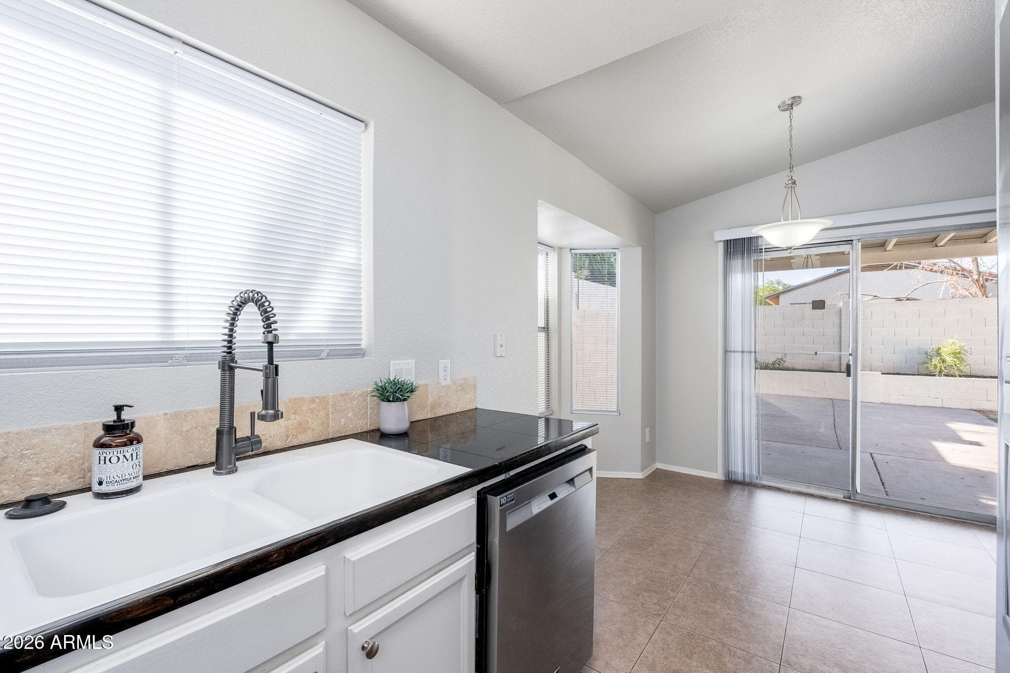4710 W Wahalla Lane, Glendale, AZ 85308 — photo 16 of 44