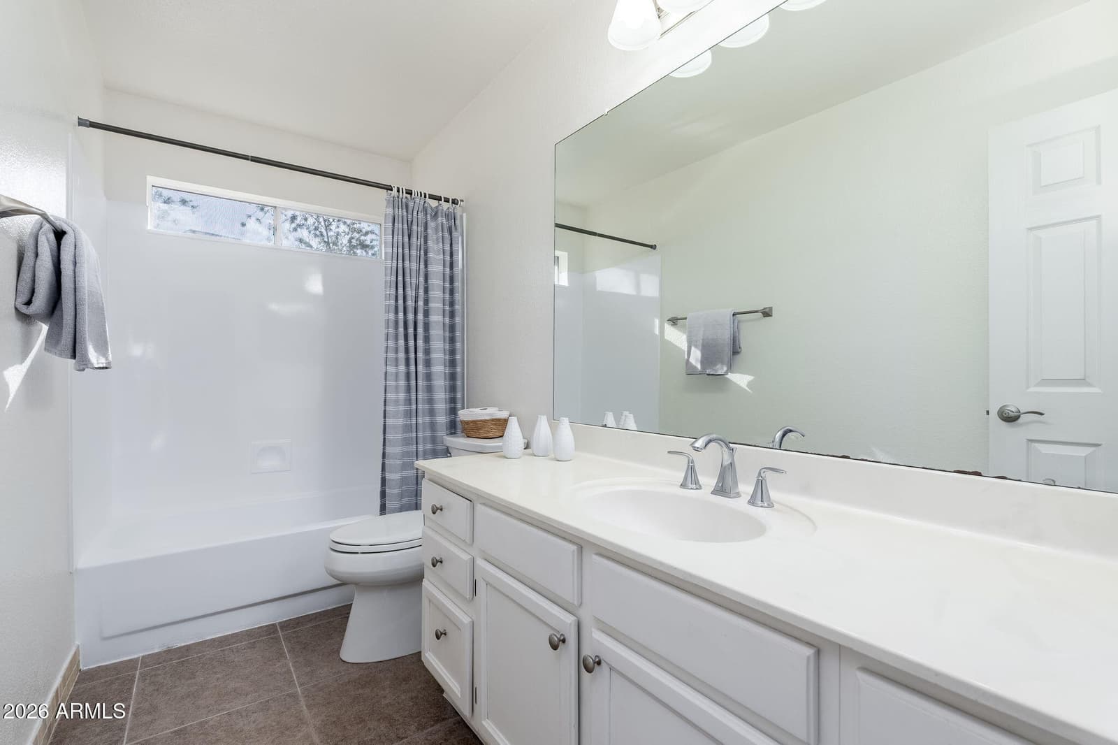4710 W Wahalla Lane, Glendale, AZ 85308 — photo 23 of 44