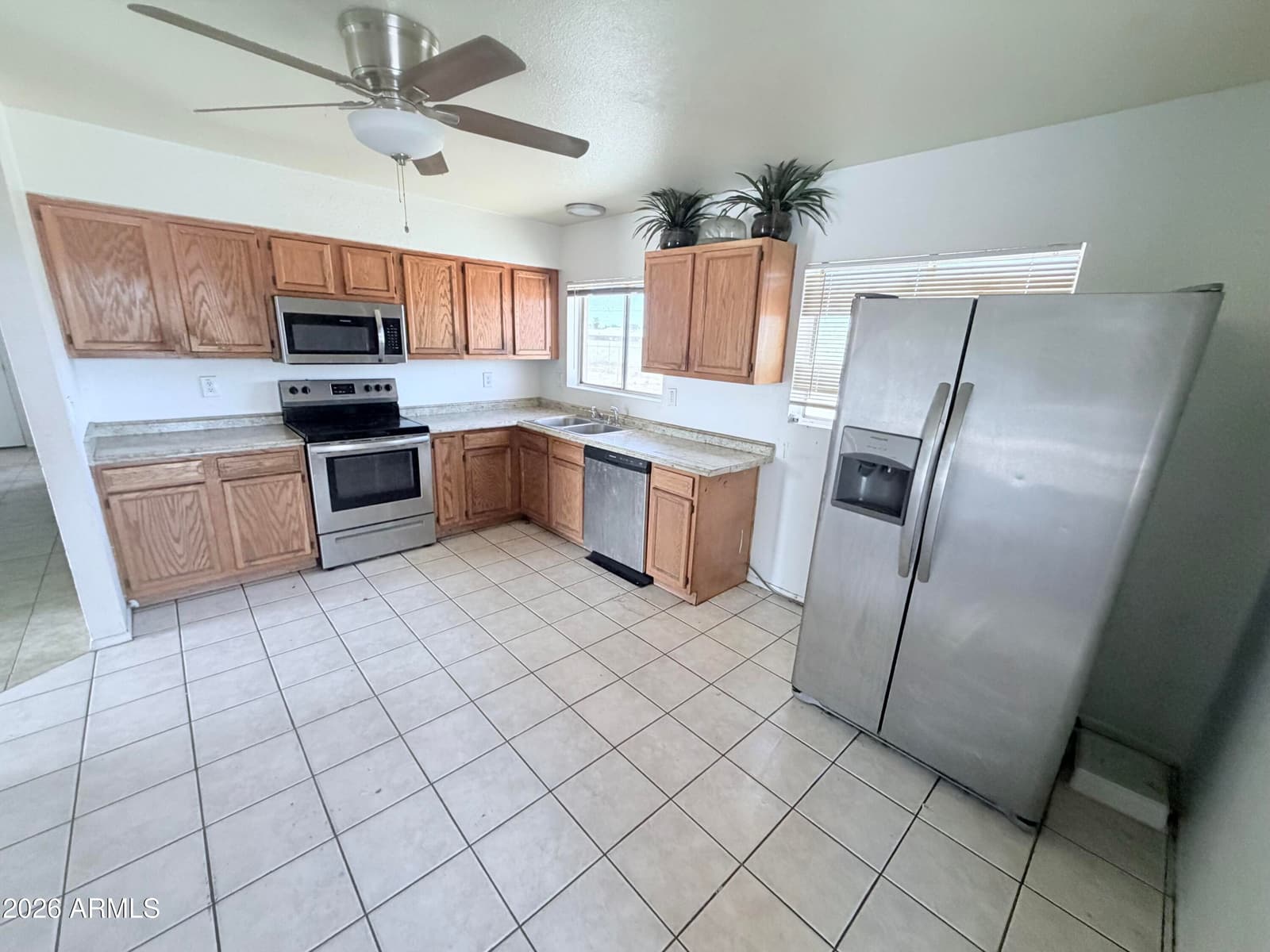 13216 W Tuckey Lane, Glendale, AZ 85307 — photo 4 of 31