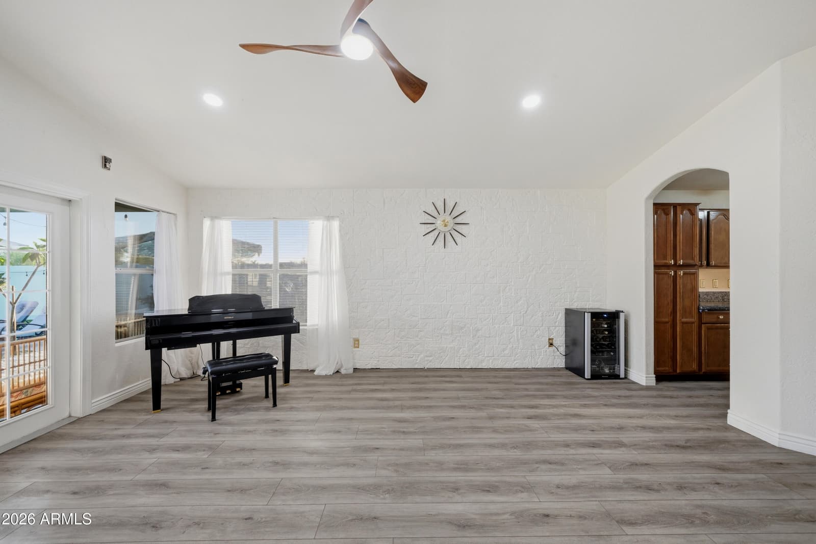 4605 E JAEGER Road, Phoenix, AZ 85050 — photo 11 of 35