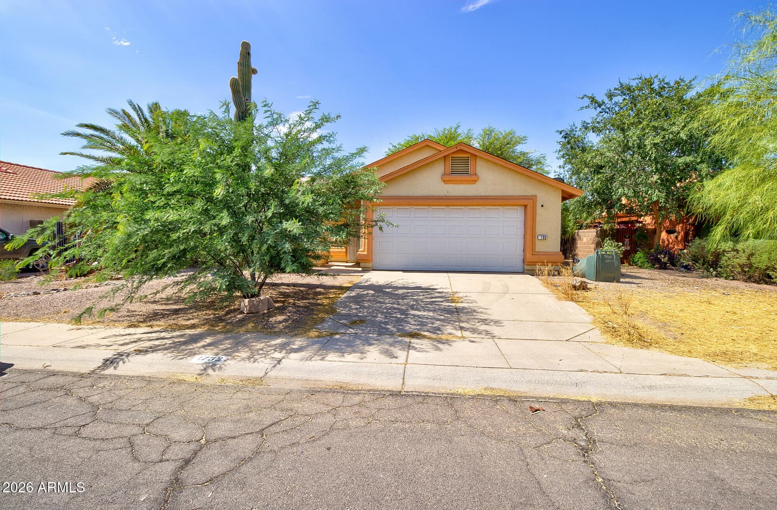 1733 E CATALINA Street, Casa Grande, AZ 85122 — photo 1 of 7