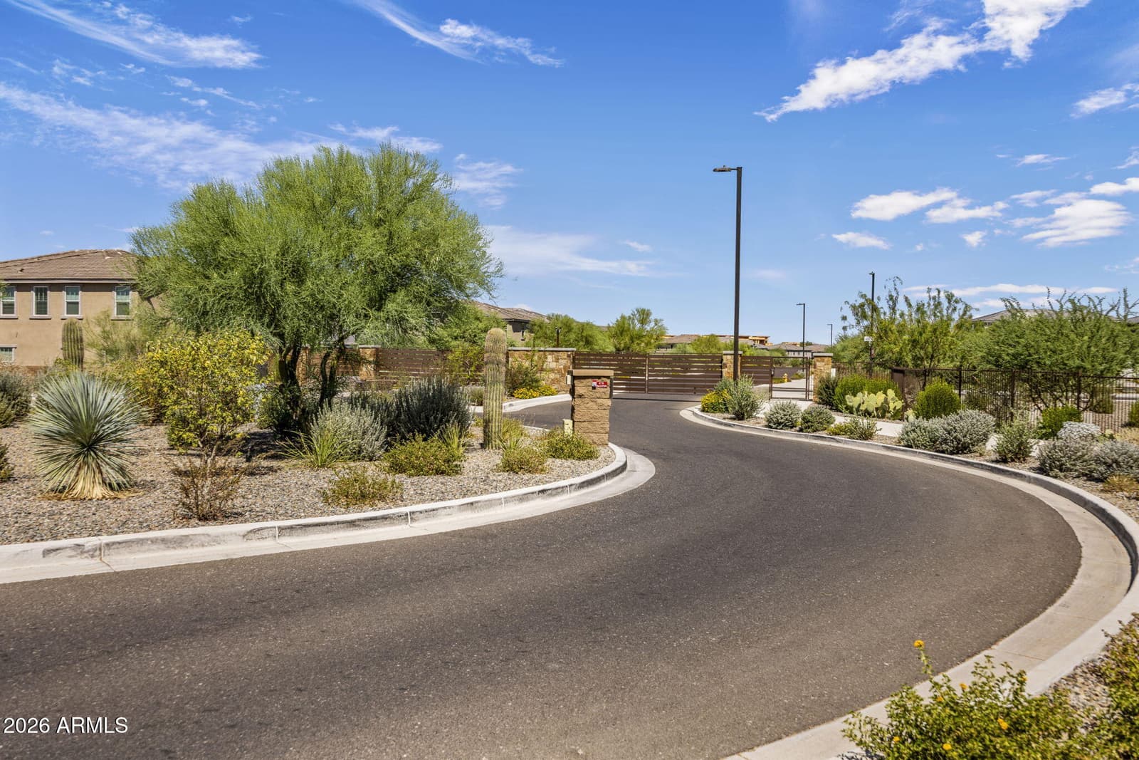 21025 N 61ST Street, Phoenix, AZ 85054 — photo 27 of 31